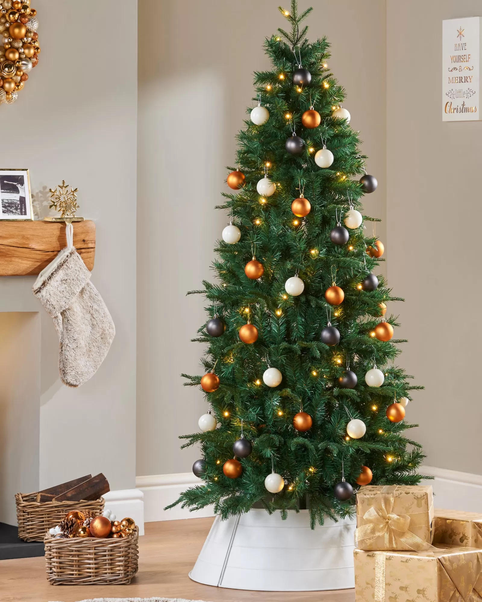 WeRChristmas Budget Christmas Trees | Pre Lit Christmas Trees^Pre-Lit Decorated Pop-Up Christmas Tree, Silver & Gold, 6 Ft