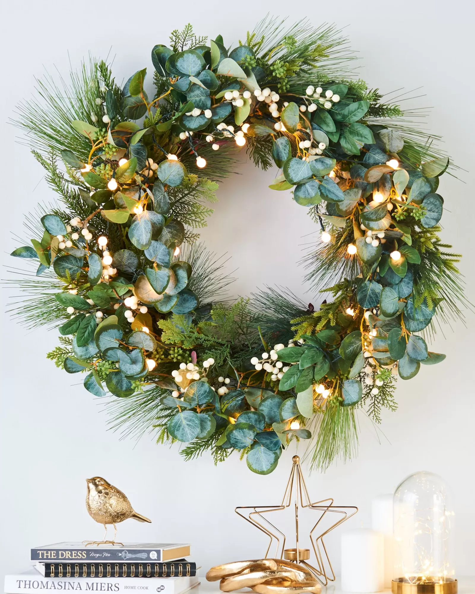 WeRChristmas Decorated Wreaths | Pre Lit Wreaths^Pre-Lit Decorated Wreath, Berries & Eucalyptuses, 76 Cm