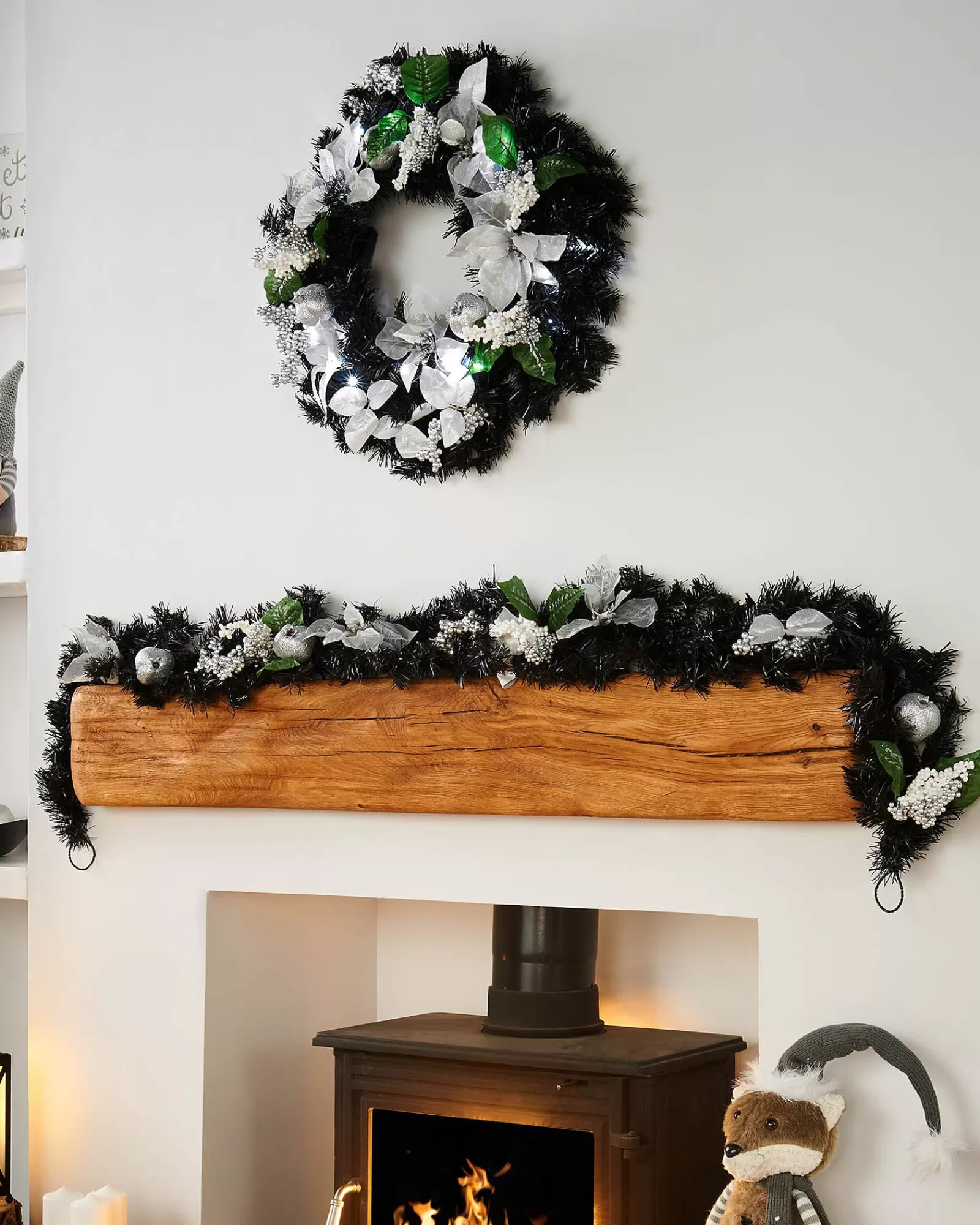 WeRChristmas Decorated Wreaths | Pre Lit Wreaths^Pre-Lit Decorated Wreath, Black/Silver, 60 Cm