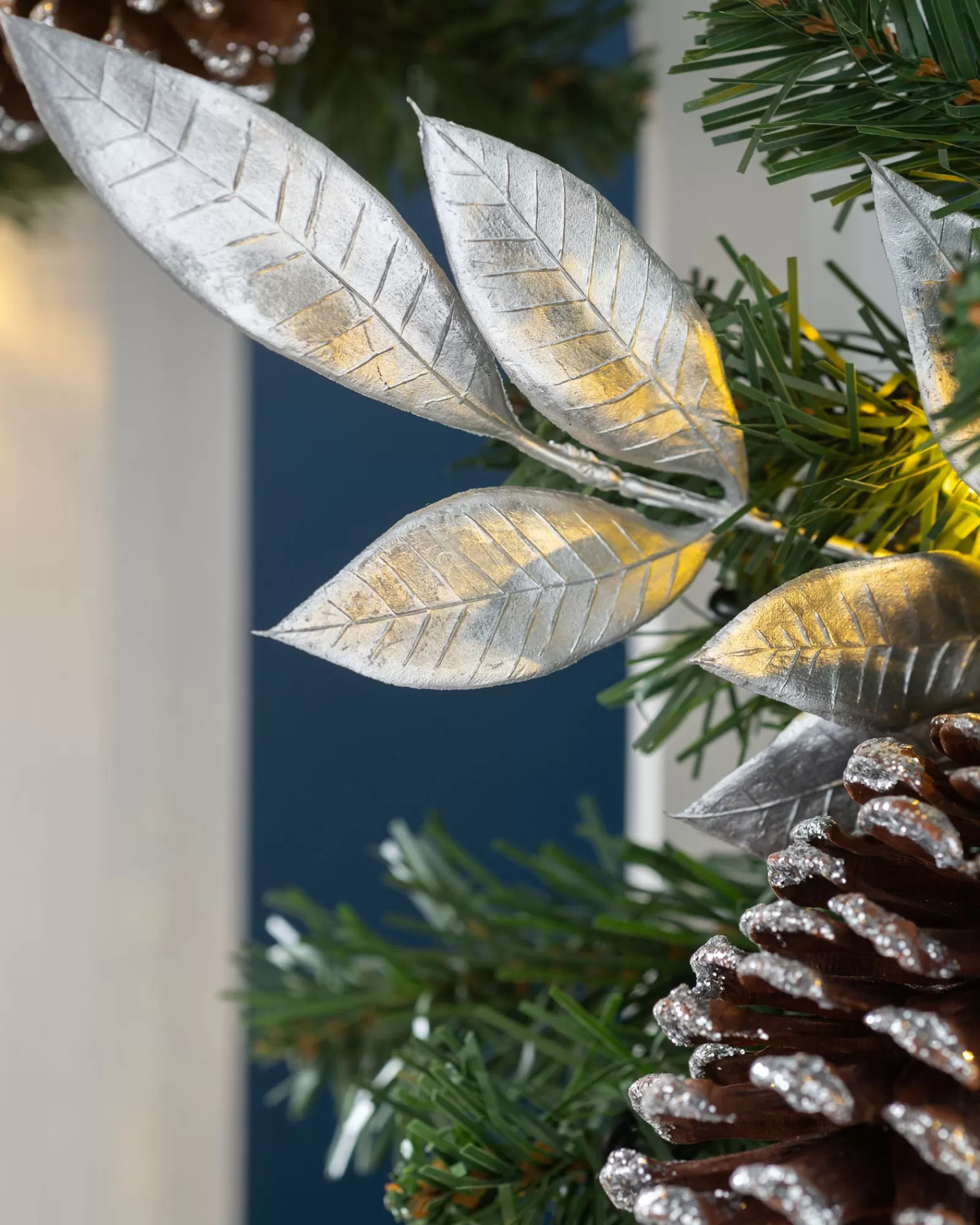 WeRChristmas Decorated Garlands | Pre Lit Garlands^Pre-Lit Extra Thick Decorated Garland, Silver/White, 9 Ft