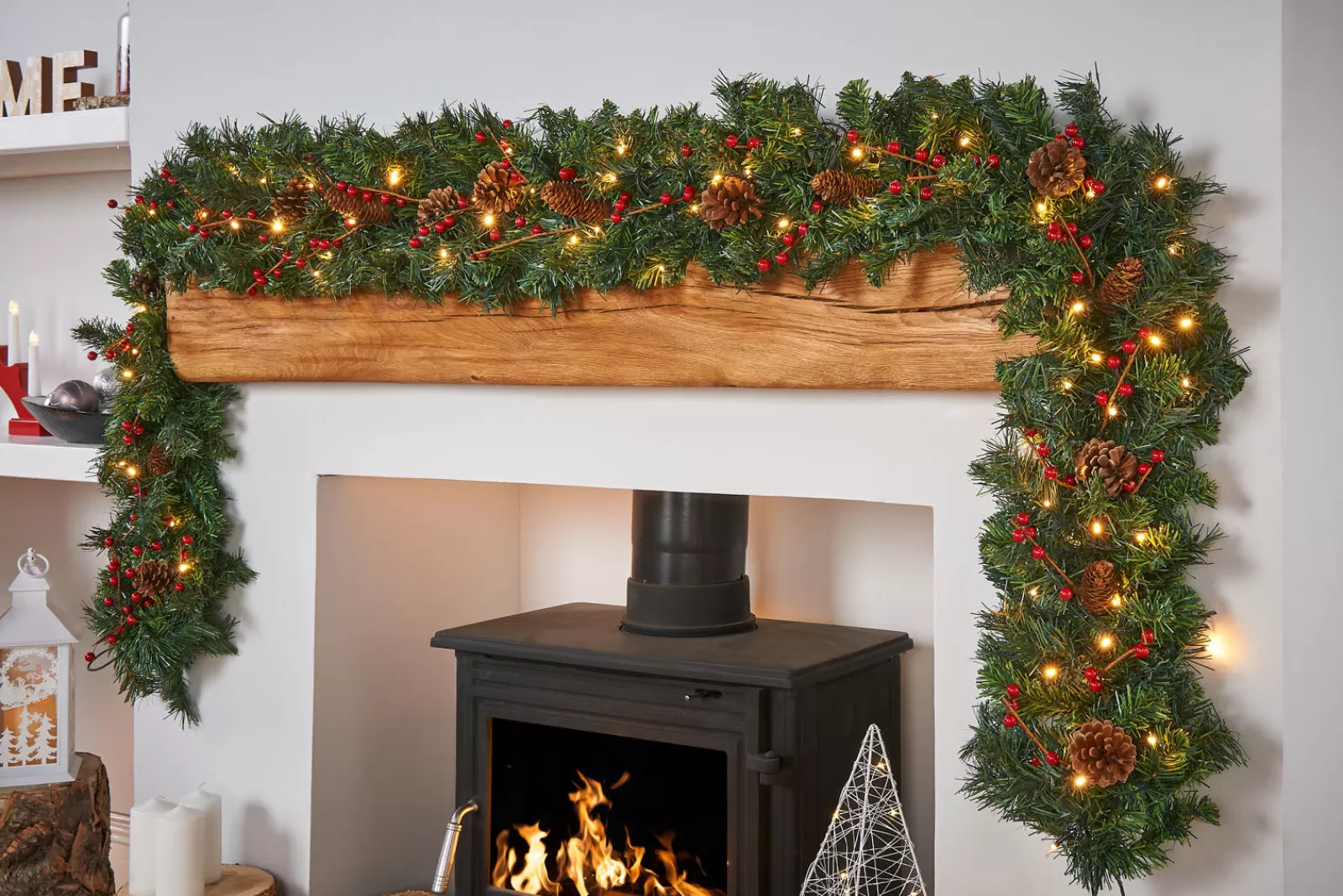 WeRChristmas Decorated Garlands | Pre Lit Garlands^Pre-Lit Extra Thick Mixed Pine Garland, Pinecones & Berries, 9 Ft
