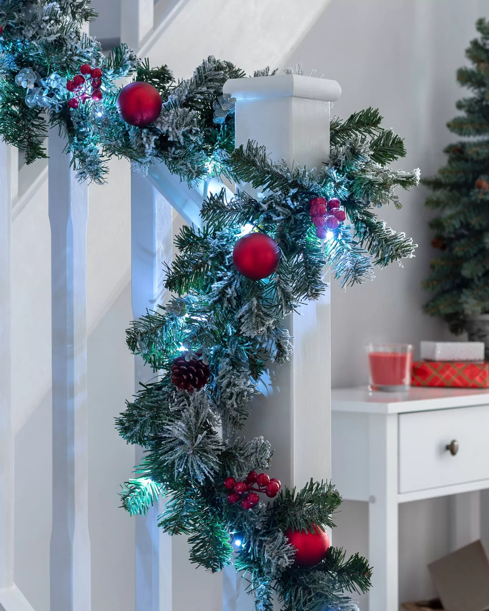 WeRChristmas Snow Flocked Garlands | Decorated Garlands^Pre-Lit Frosted Decorated Garland, 9 Ft