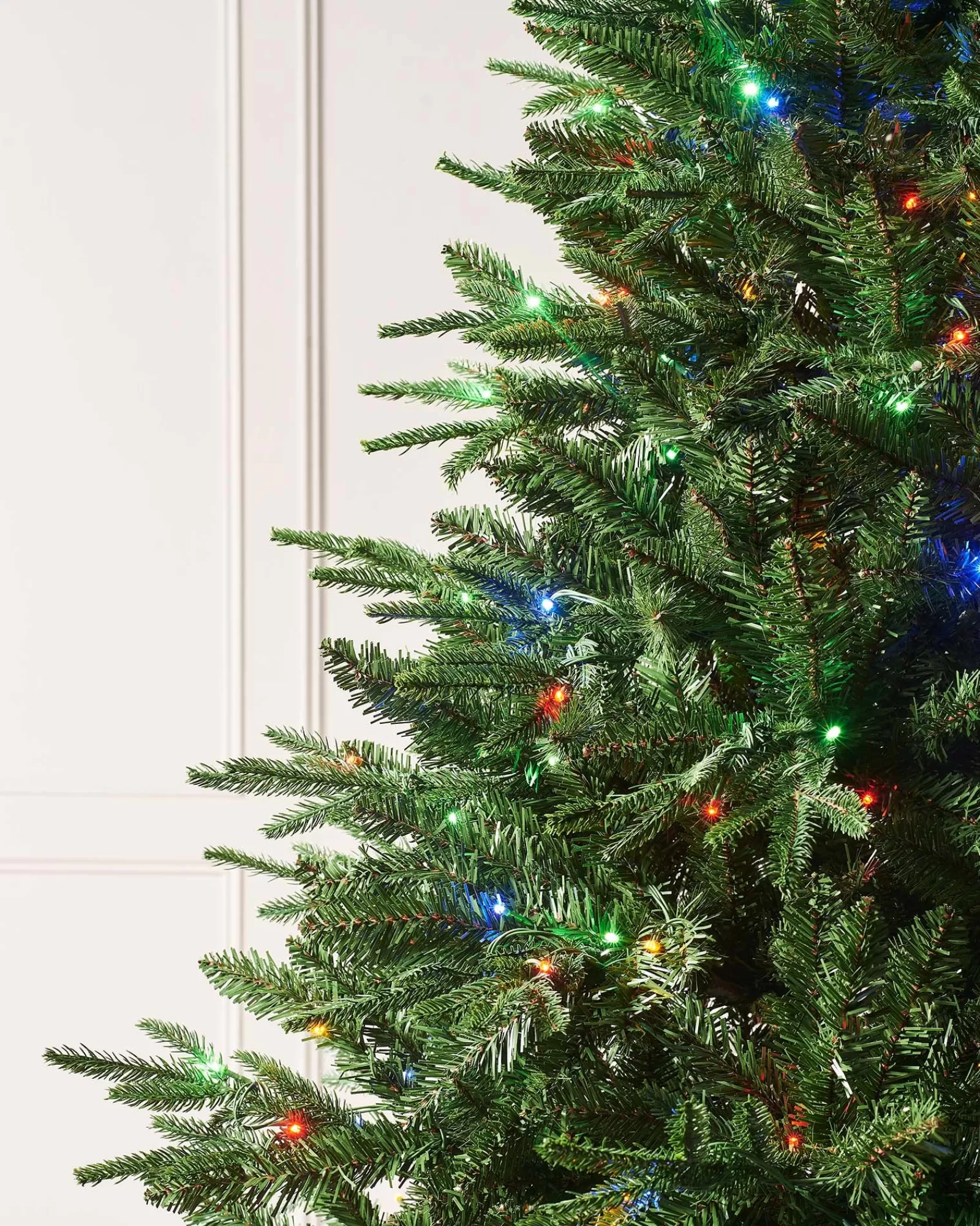 WeRChristmas Premium Christmas Trees | Pre Lit Christmas Trees^Pre-lit Grand Alaskan Fir Christmas Tree, Dual Warm White, 5 Ft