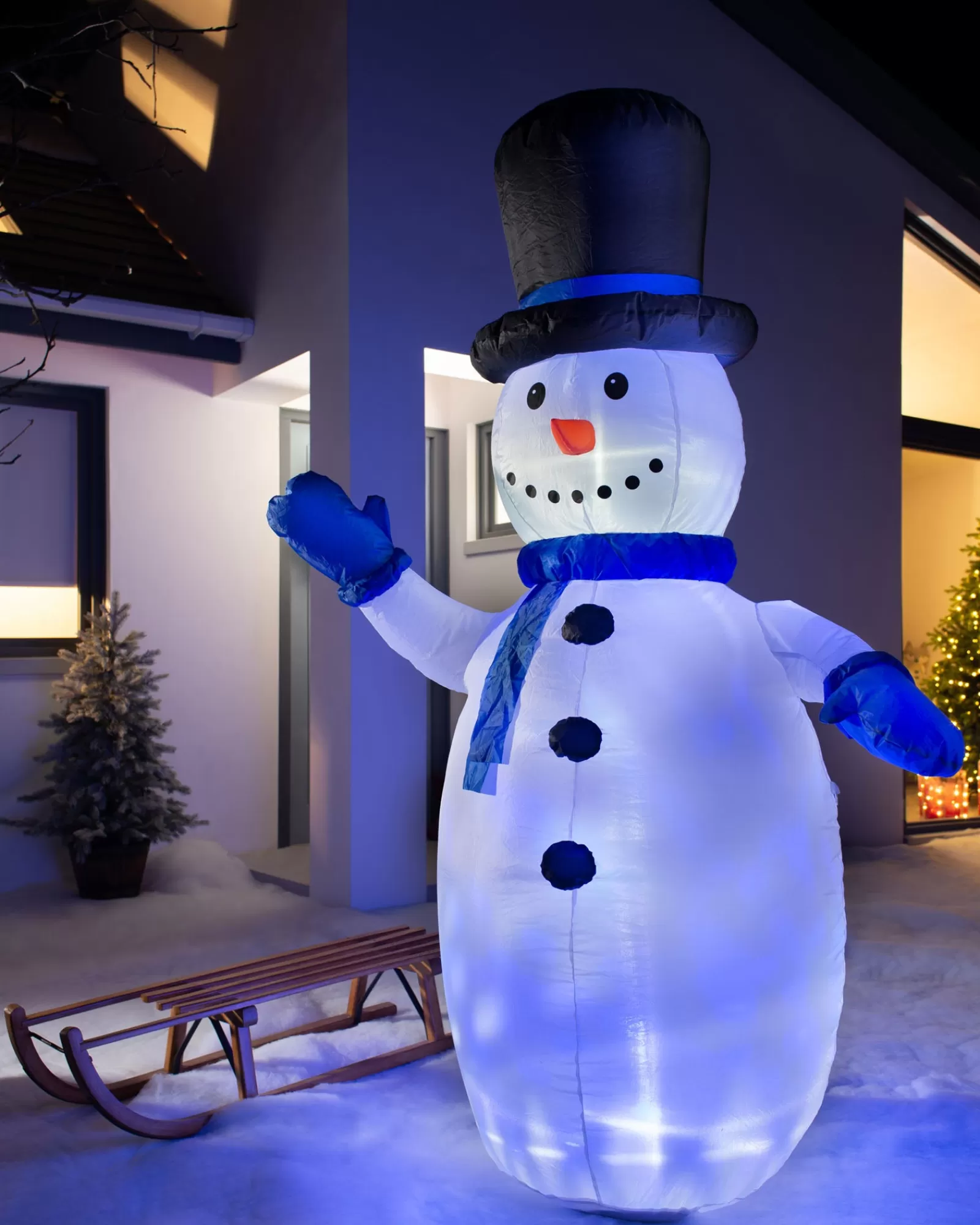 WeRChristmas Christmas Characters | Inflatables^Pre-Lit Inflatable Animated Snowman, 6 Ft