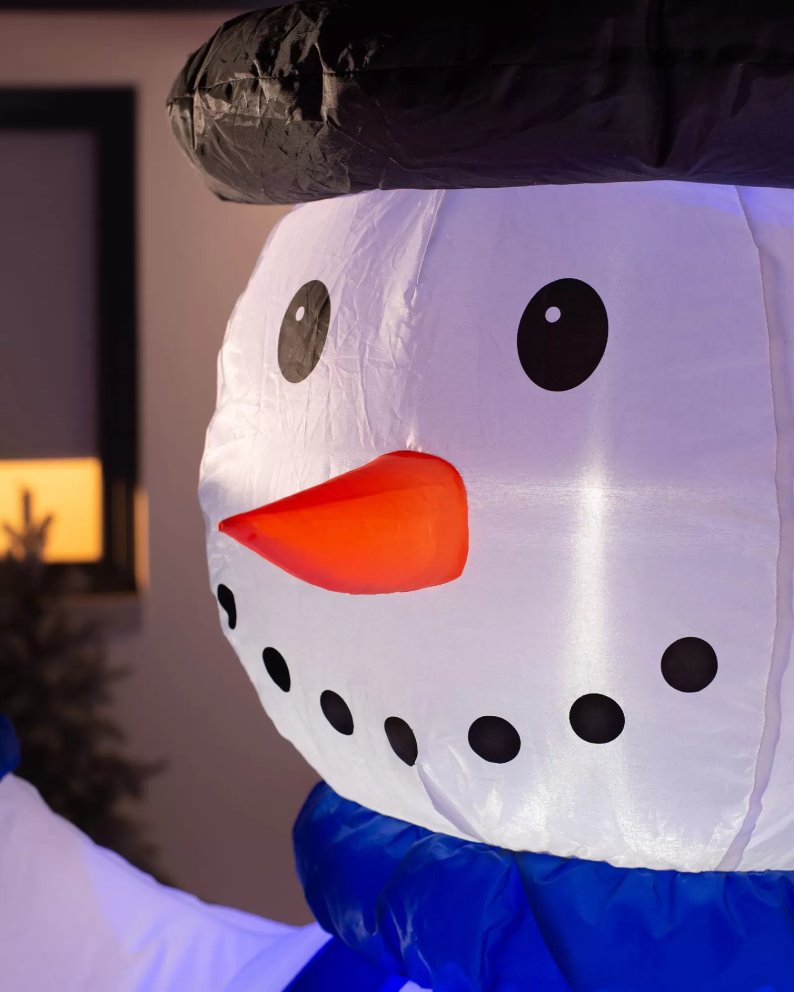 WeRChristmas Christmas Characters | Inflatables^Pre-Lit Inflatable Animated Snowman, 6 Ft