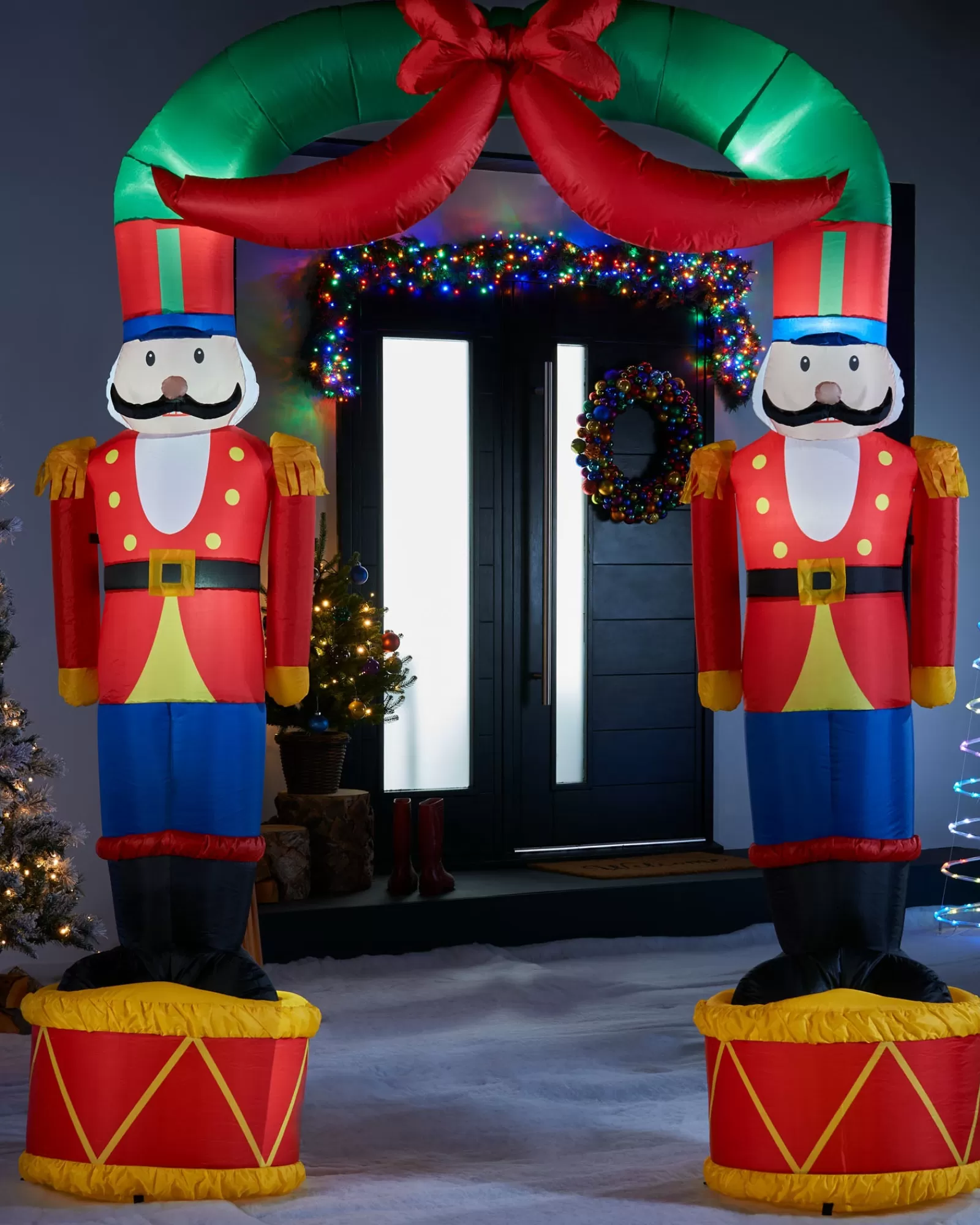 WeRChristmas Inflatables^Pre-Lit Inflatable Nutcracker Arch, 8 Ft