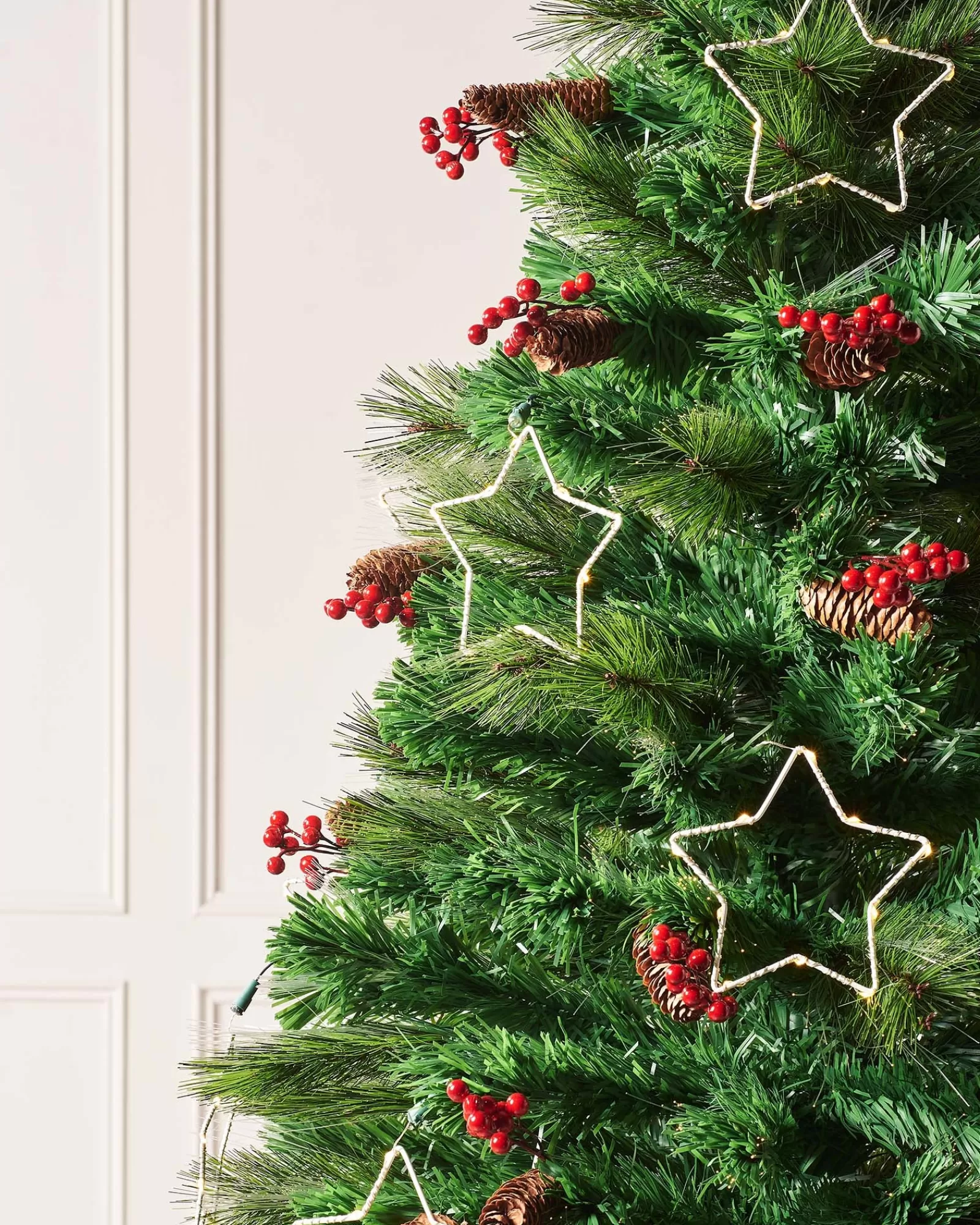 WeRChristmas Budget Christmas Trees | Fibre Optic Christmas Trees^Pre-Lit Mixed Pine Fibre Optic Christmas Tree With LED Stars, 6 Ft