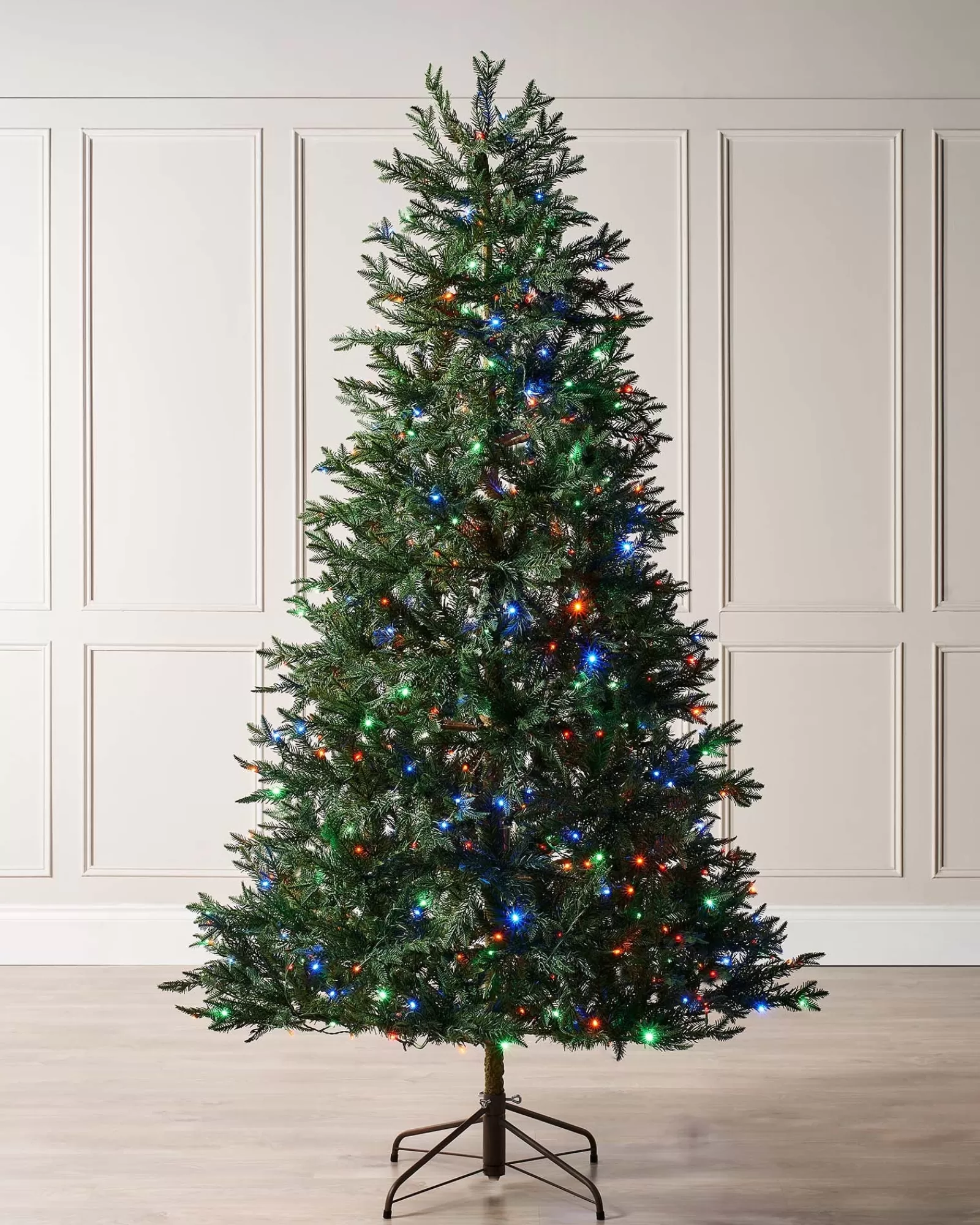 WeRChristmas Pre Lit Christmas Trees^Pre-Lit Mixed Pine Natural Bark Christmas Tree, 5 Ft