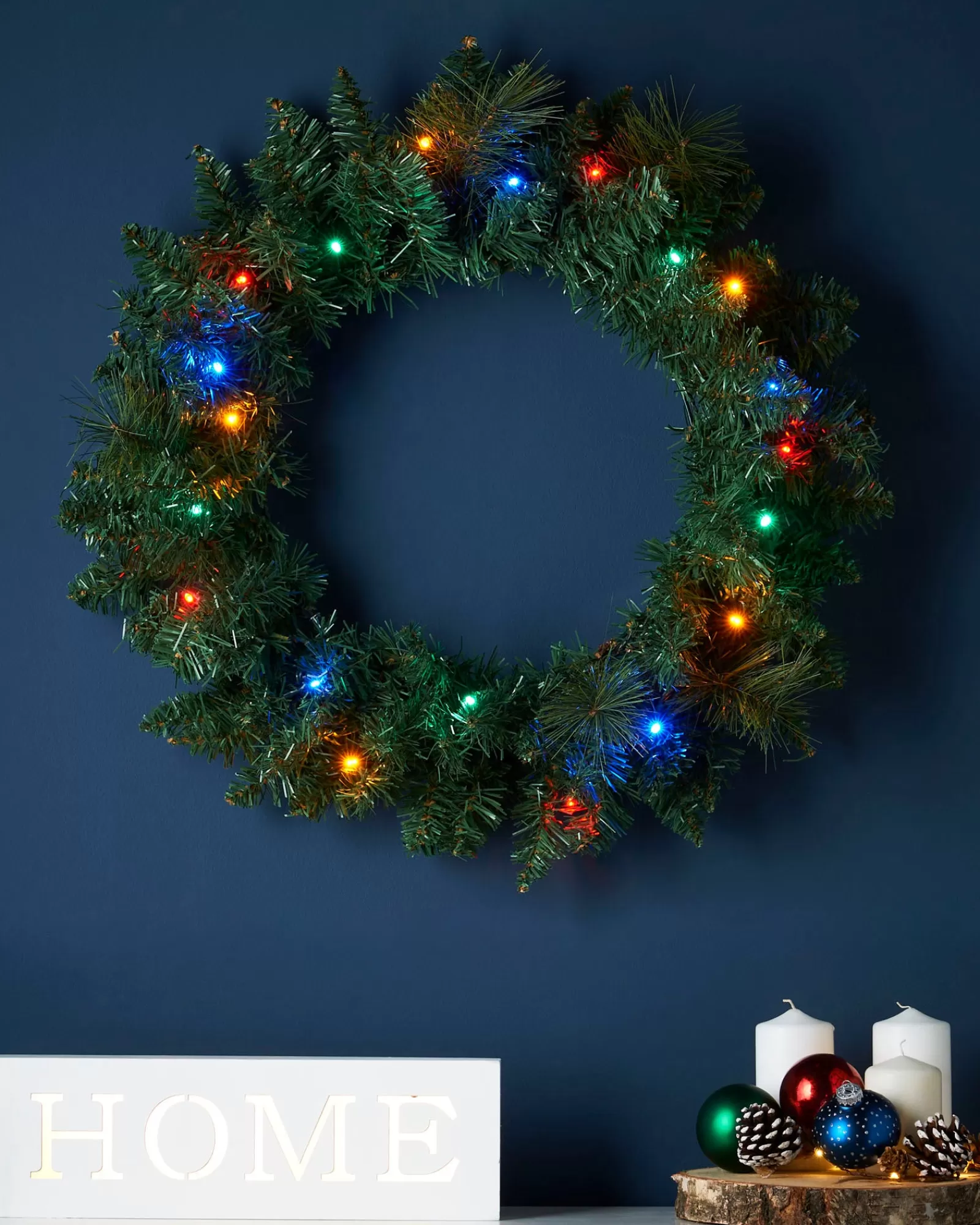 WeRChristmas Plain Wreaths | Pre Lit Wreaths^Pre-Lit Multi-Coloured LEDs Wreath, 60 Cm