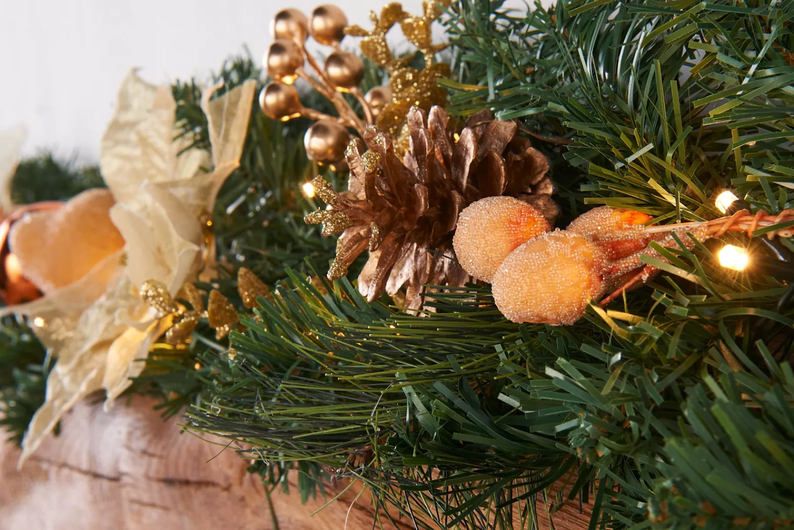 WeRChristmas Decorated Garlands | Pre Lit Garlands^Pre-Lit Multi-Function Decorated Garland, Copper/Gold, 9 Ft