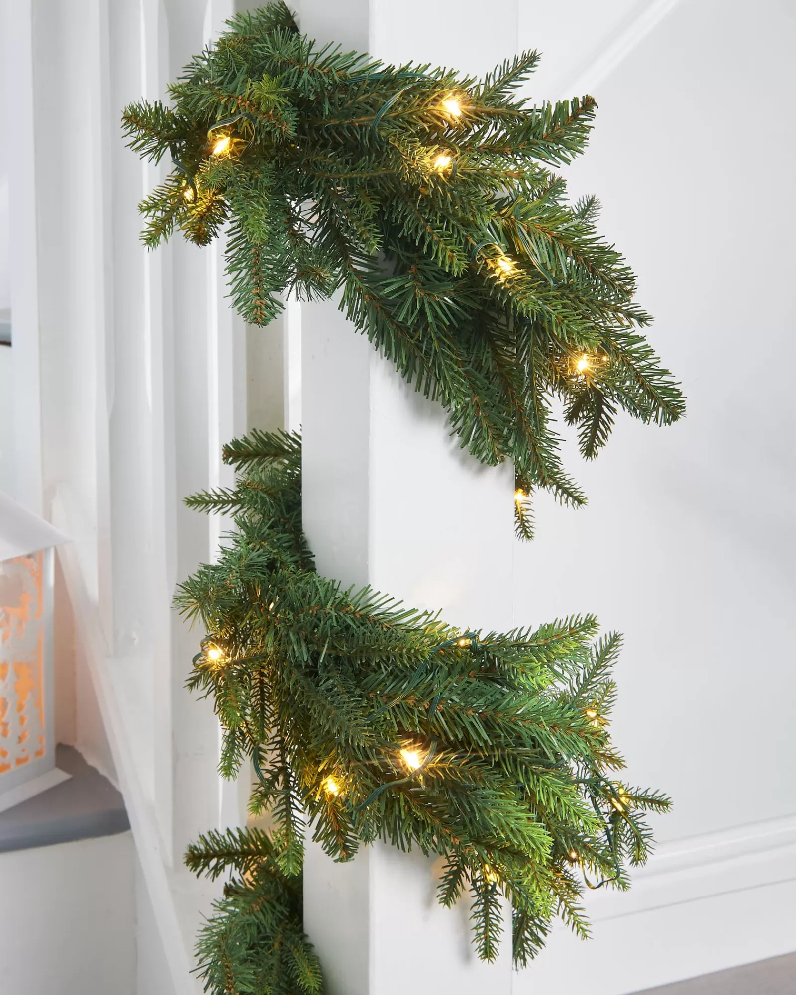 WeRChristmas Pre Lit Garlands^Pre-Lit Multi-Function Douglas Fir Garland, 18 Ft