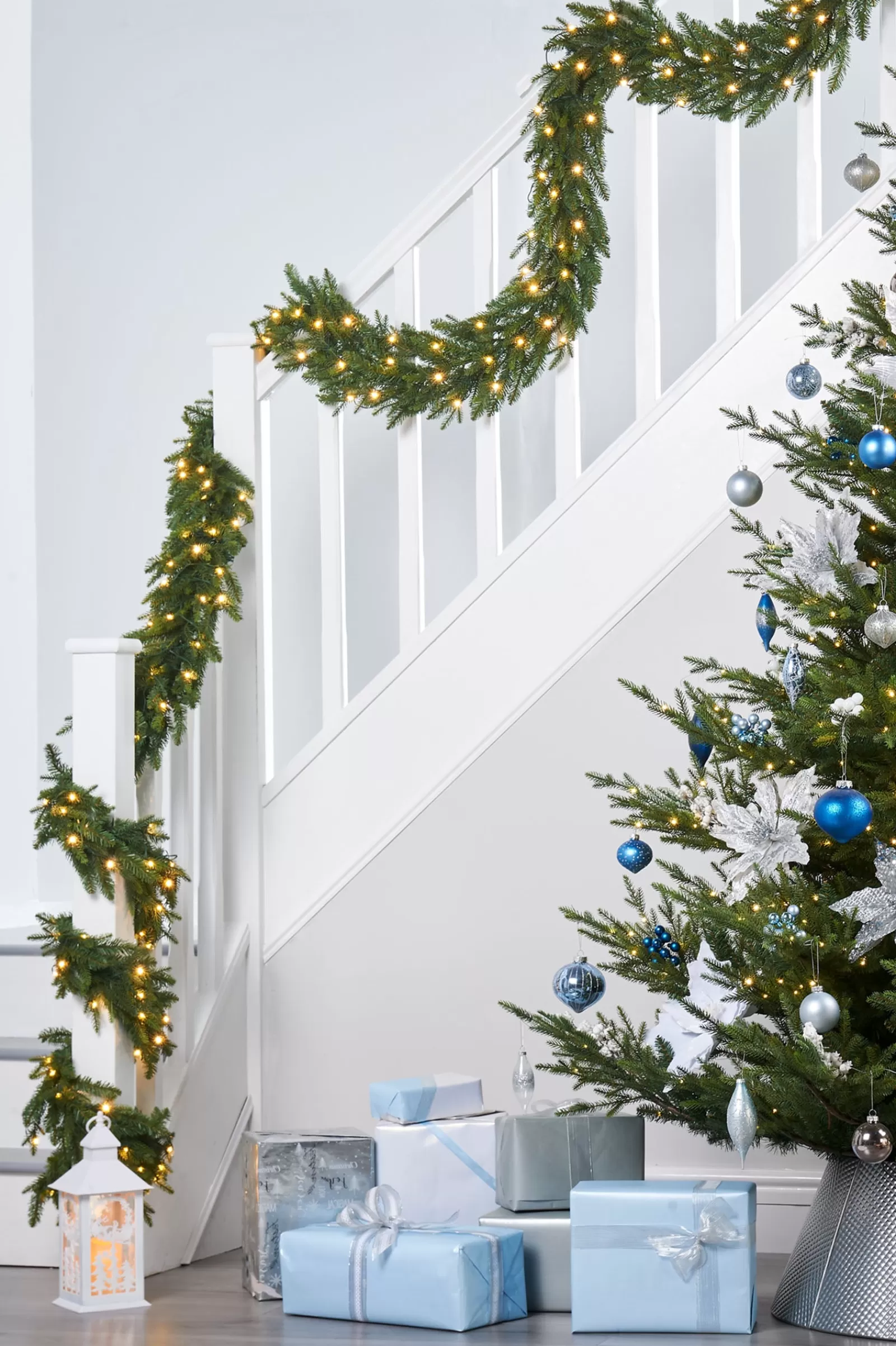 WeRChristmas Pre Lit Garlands^Pre-Lit Multi-Function Douglas Fir Garland, 18 Ft