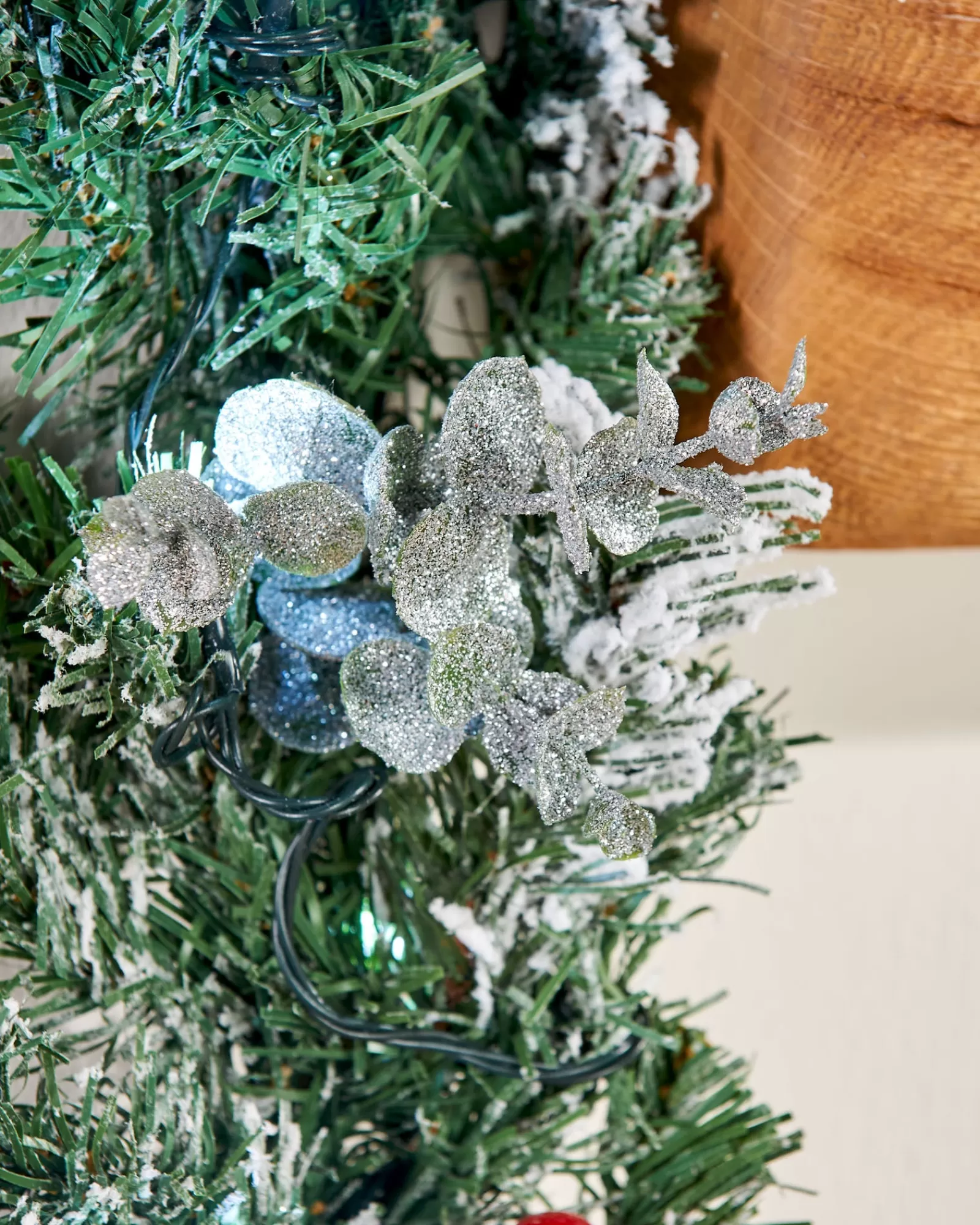 WeRChristmas Snow Flocked Garlands | Decorated Garlands^Pre-Lit Multi-Function Frosted Decorated Garland, 9 Ft