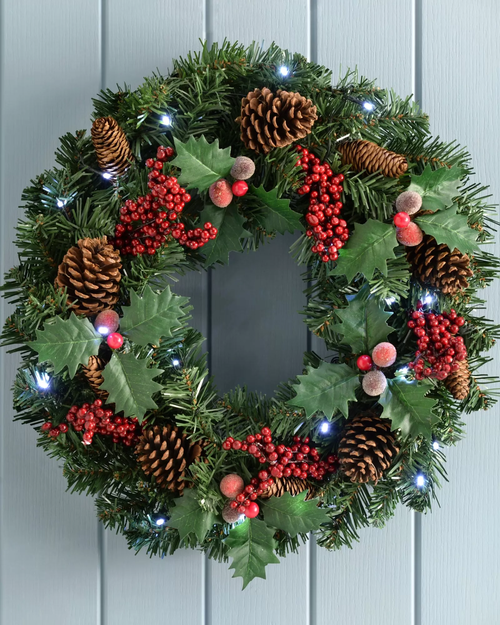 WeRChristmas Decorated Wreaths | Pre Lit Wreaths^Pre-Lit Natural Decorated Wreath, Pinecones & Berries, 60 Cm