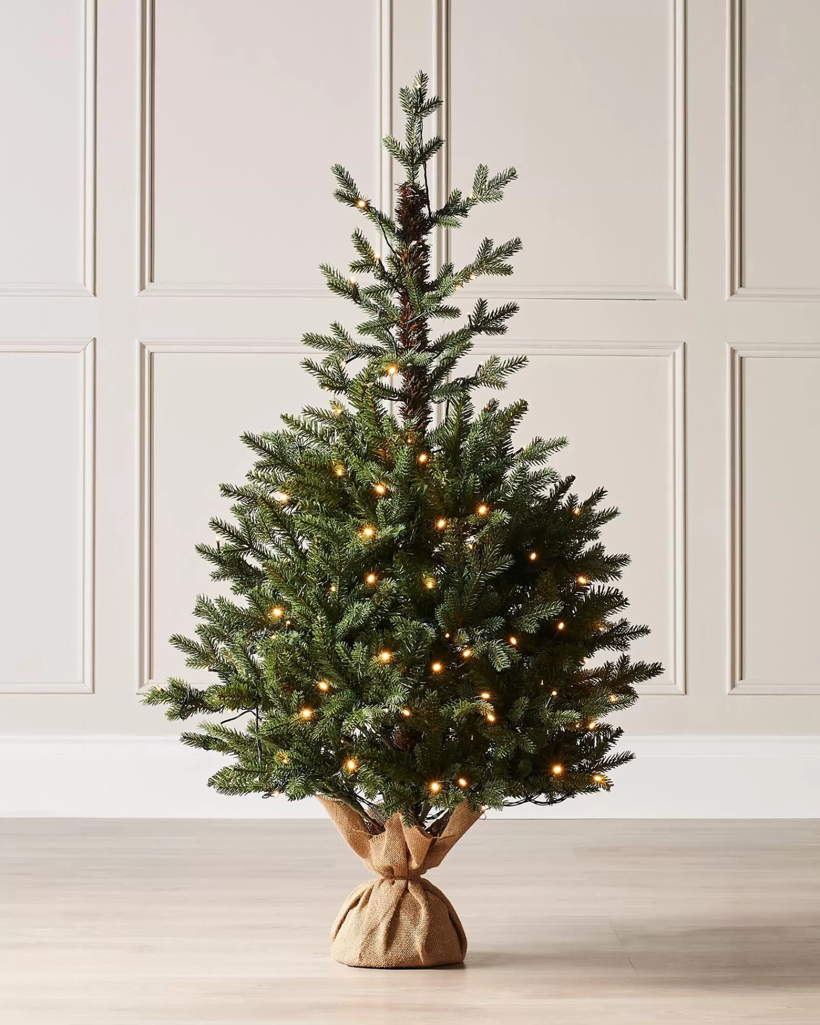 WeRChristmas Budget Christmas Trees | Potted Christmas Trees^Pre-Lit Norway Spruce Potted Christmas Tree, 3 Ft