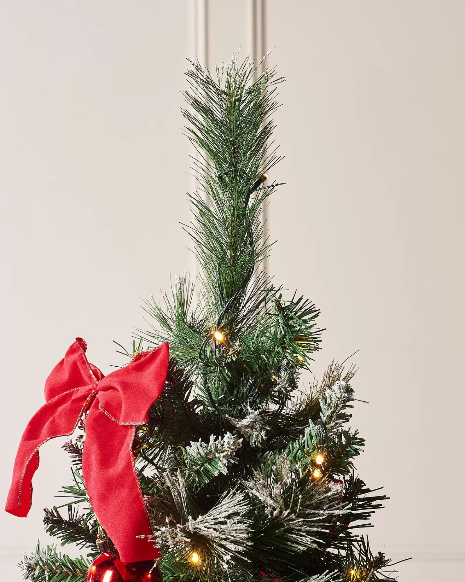 WeRChristmas Budget Christmas Trees | Pre Lit Christmas Trees^Pre-Lit Pop-Up Decorated Christmas Tree, Red, 6 Ft