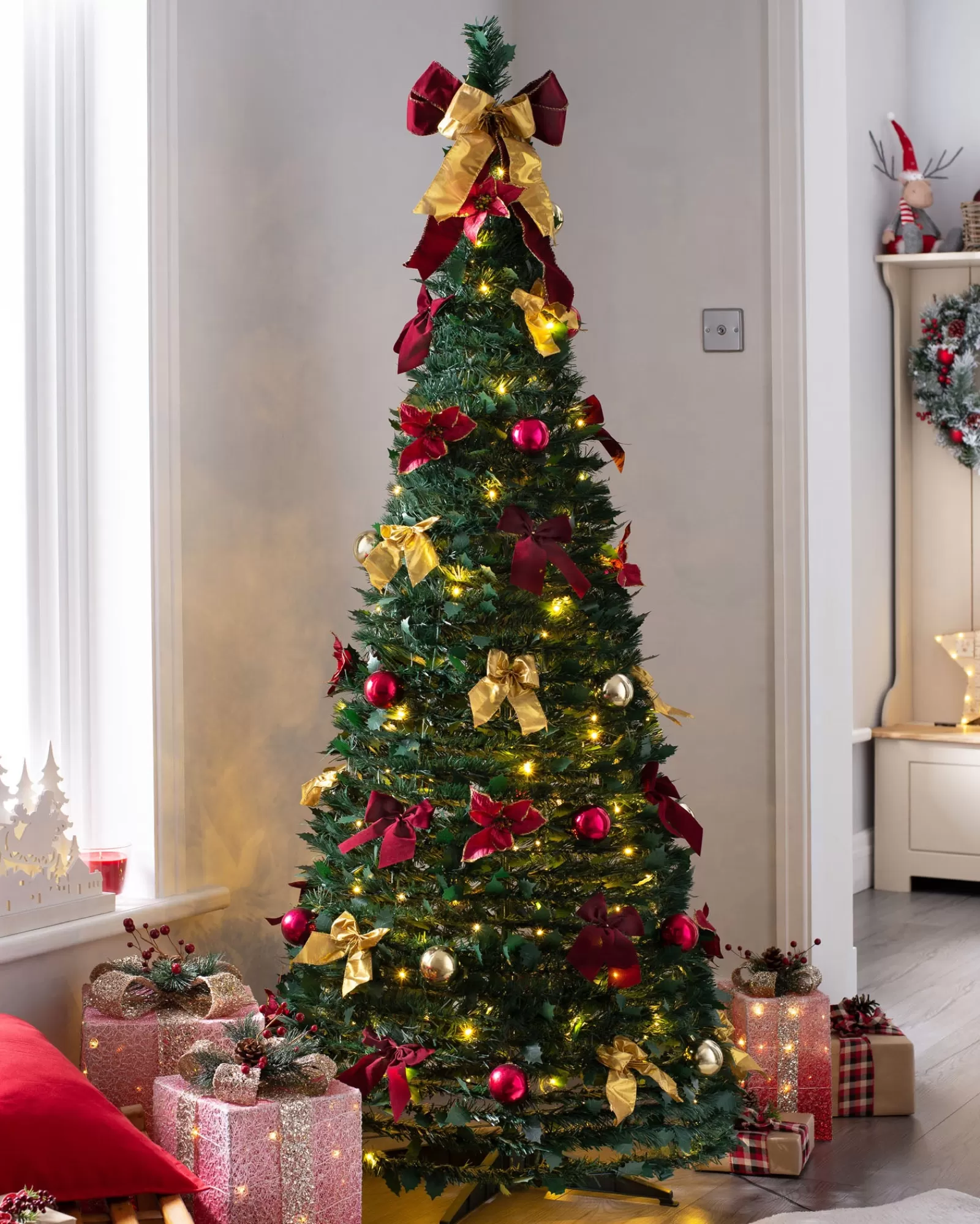 WeRChristmas Budget Christmas Trees | Pre Lit Christmas Trees^Pre-Lit Pop-Up Decorated Christmas Tree, Red/Gold, 6 Ft