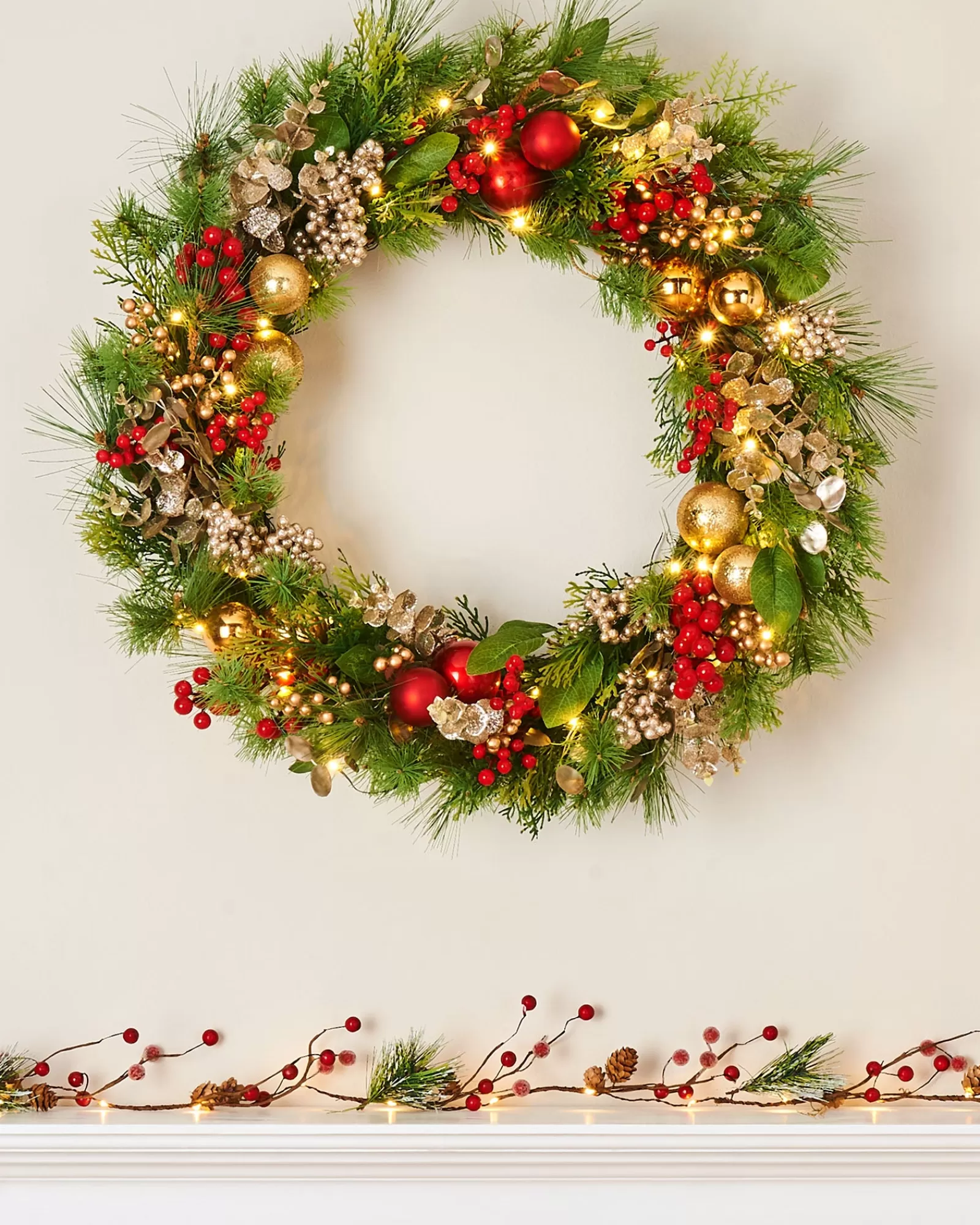 WeRChristmas Decorated Wreaths | Pre Lit Wreaths^Pre-Lit Red Berry Mixed Tip Wreath, 76 Cm