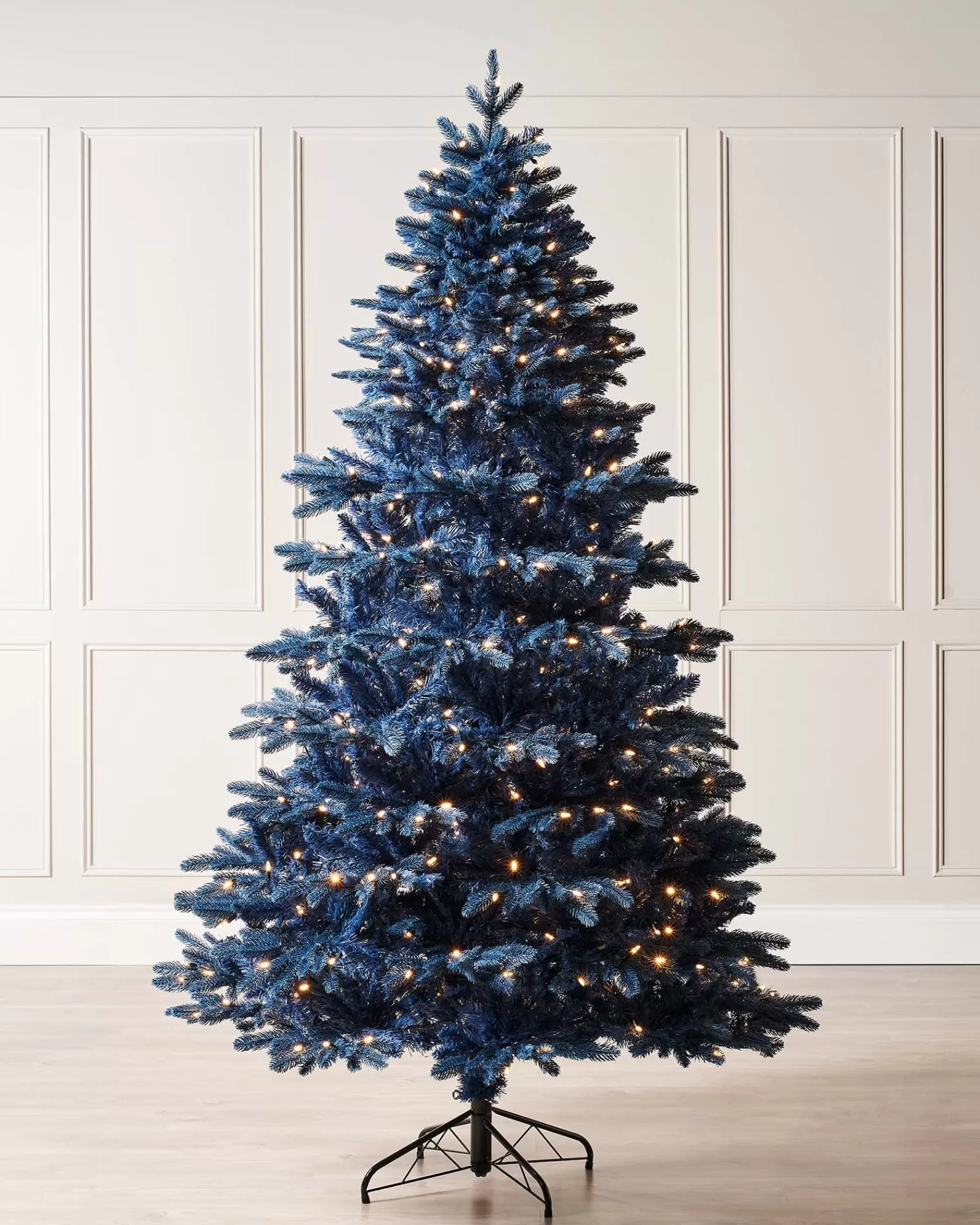 WeRChristmas Budget Christmas Trees | Pre Lit Christmas Trees^Pre-Lit Sapphire Blue Christmas Tree, 5 Ft