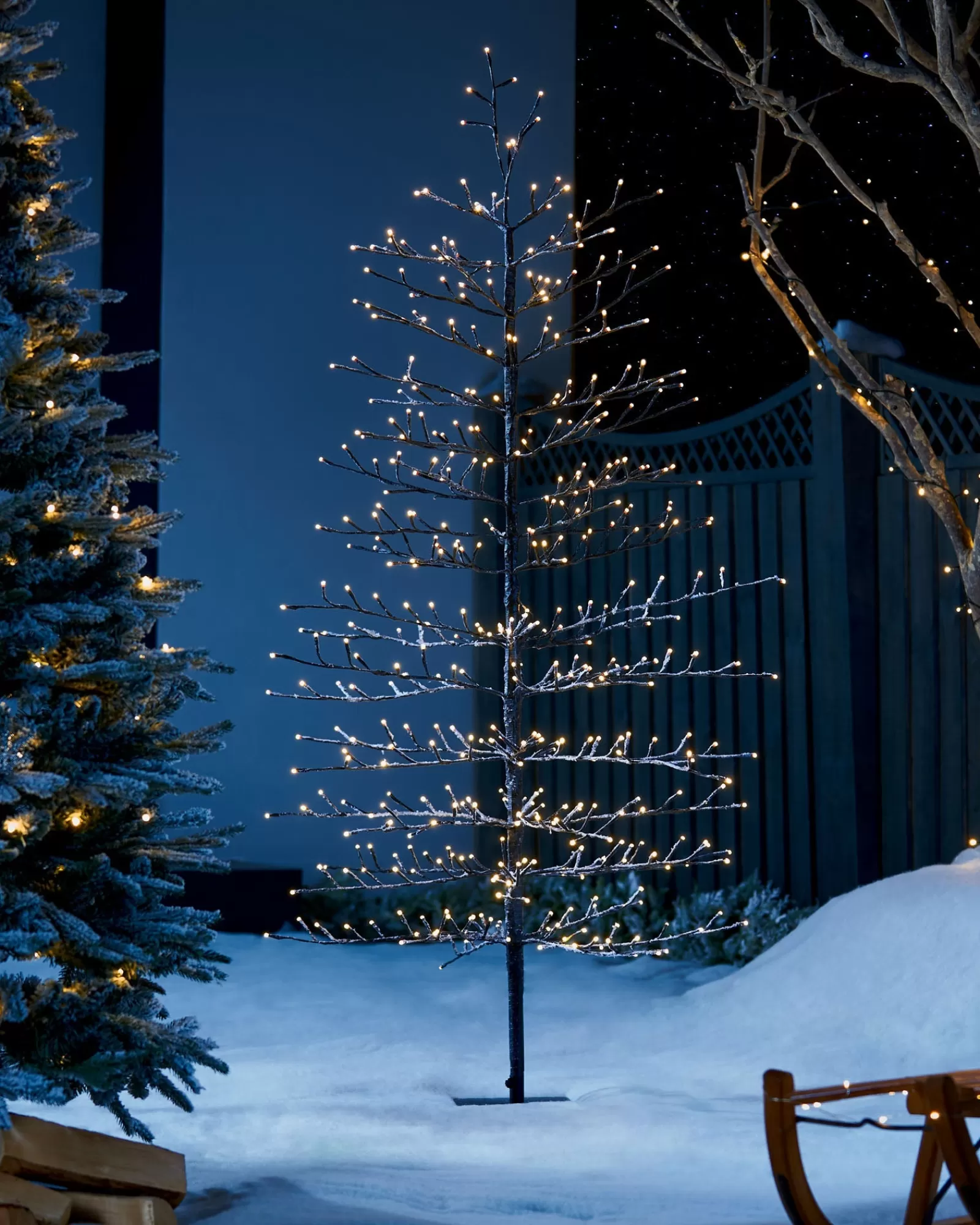 WeRChristmas Tree Silhouettes | Budget Christmas Trees^Pre-Lit Snow Flocked Twig Tree, 4 Ft