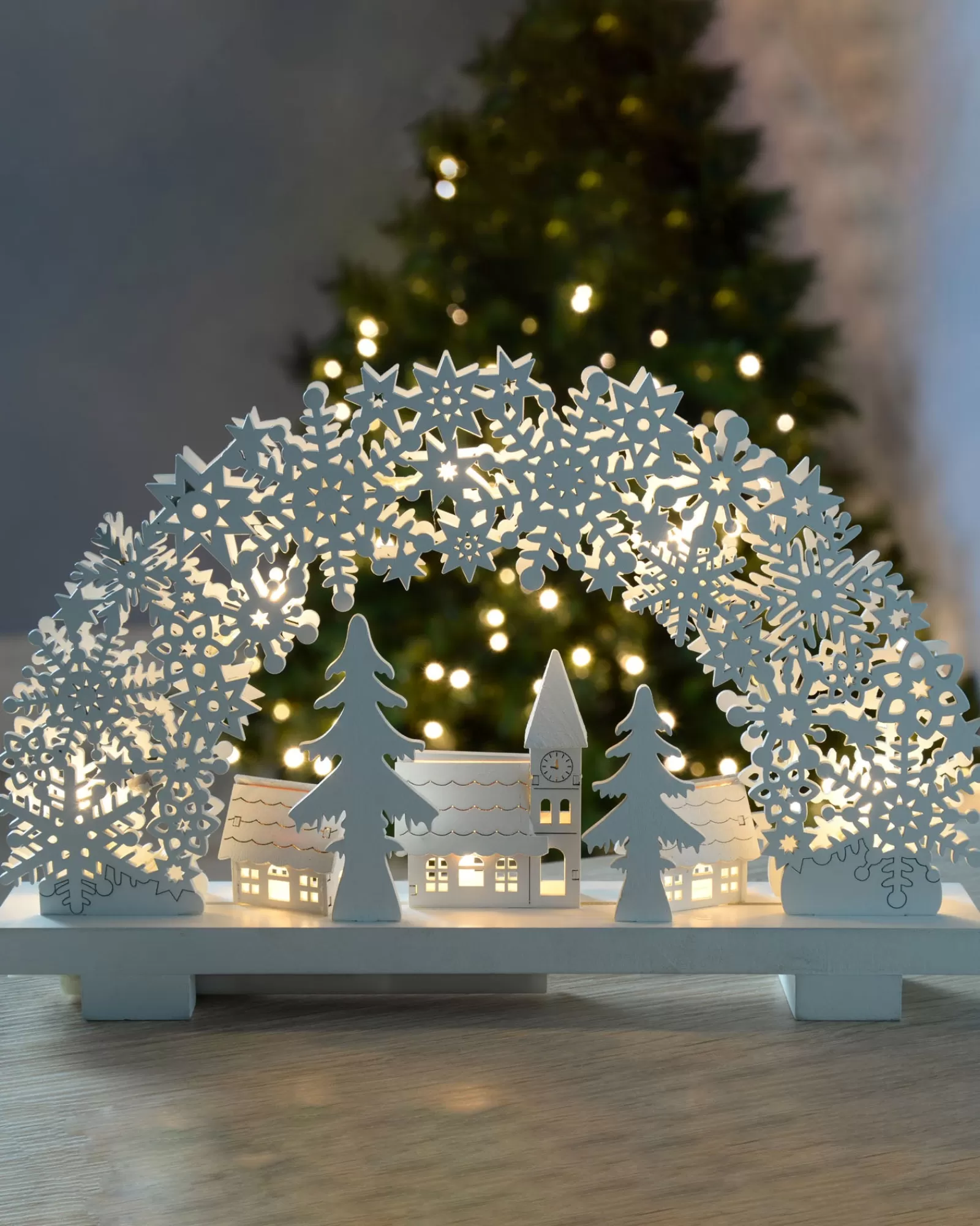 WeRChristmas Table Decorations^Pre-Lit Snowflake And Village Scene Arch, 32 Cm