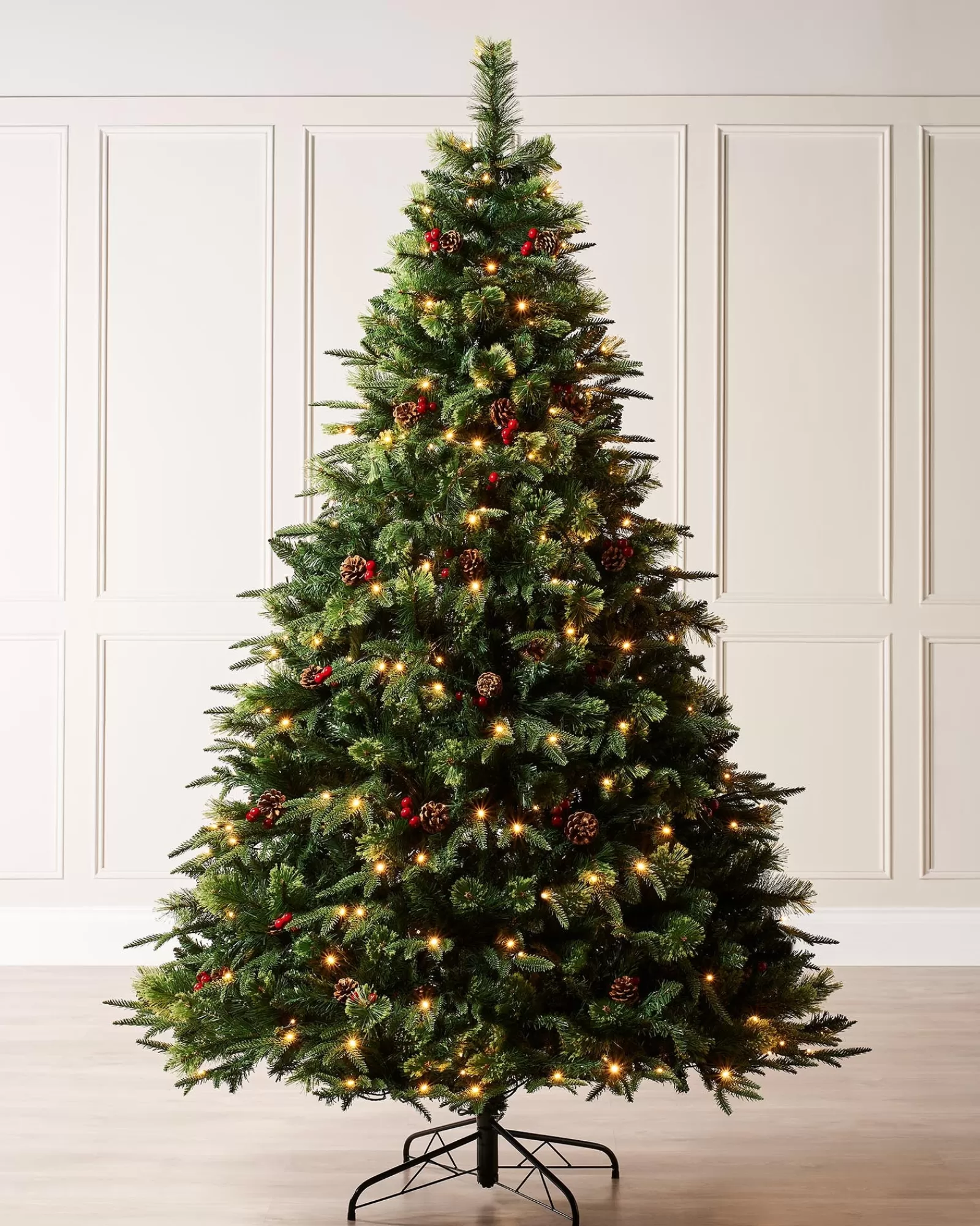 WeRChristmas Pre Lit Christmas Trees^Pre-Lit Victorian Mixed Tip Berries & Pinecones Christmas Tree, 6 Ft