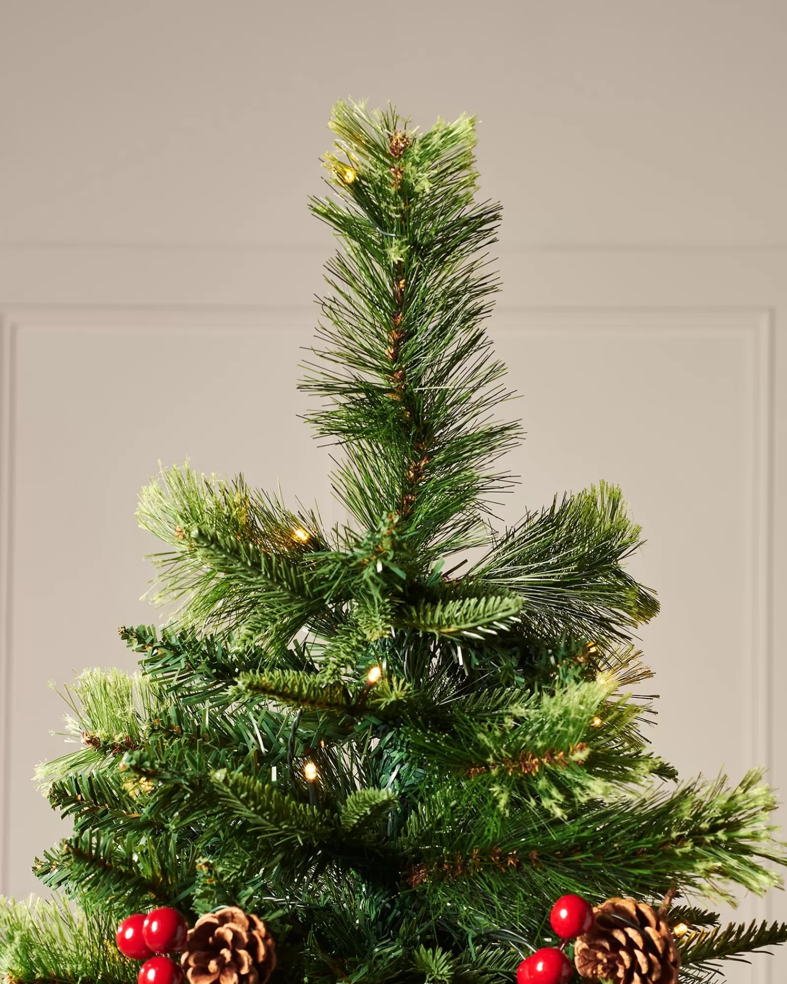 WeRChristmas Pre Lit Christmas Trees^Pre-Lit Victorian Mixed Tip Berries & Pinecones Christmas Tree, 6 Ft