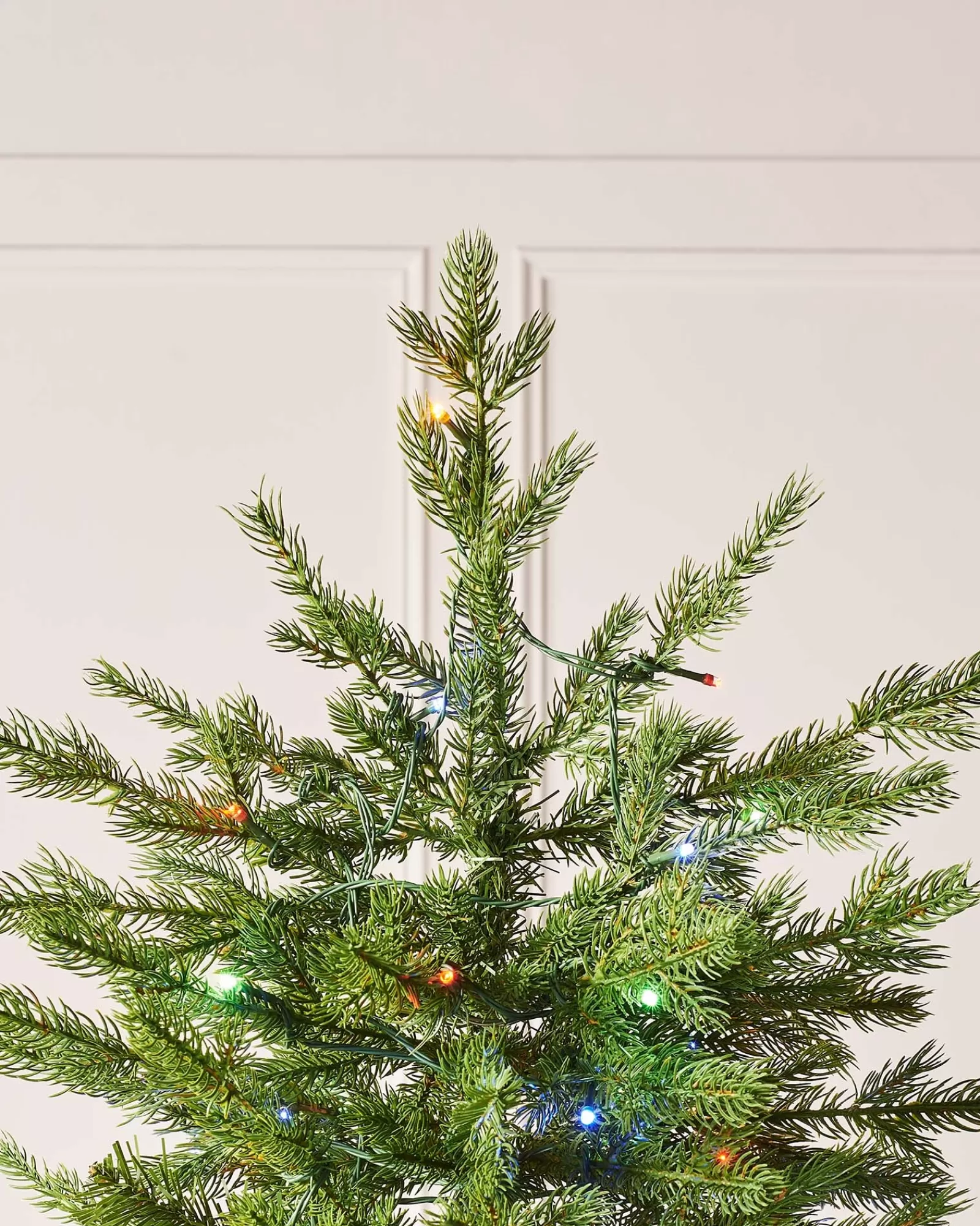 WeRChristmas Premium Christmas Trees | Pre Lit Christmas Trees^Pre-Lit Windsor Fir Christmas Tree, Dual Warm White, 7 Ft