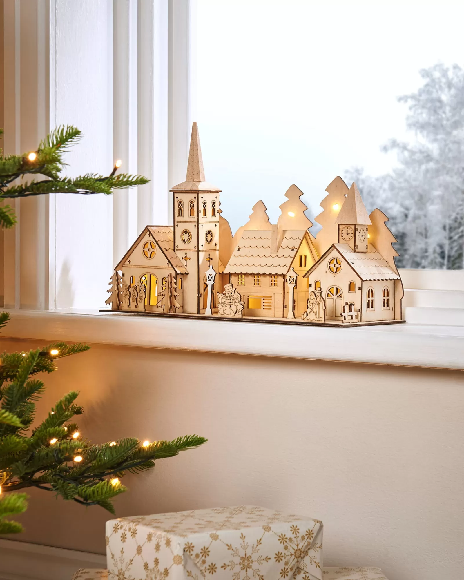 WeRChristmas Table Decorations^Pre-Lit Wooden Church And Village Scene, 35 Cm