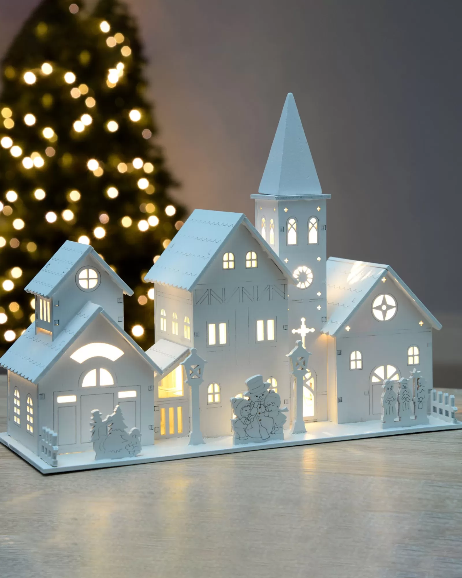 WeRChristmas Table Decorations^Pre-Lit Wooden Church Scene, 22 Cm