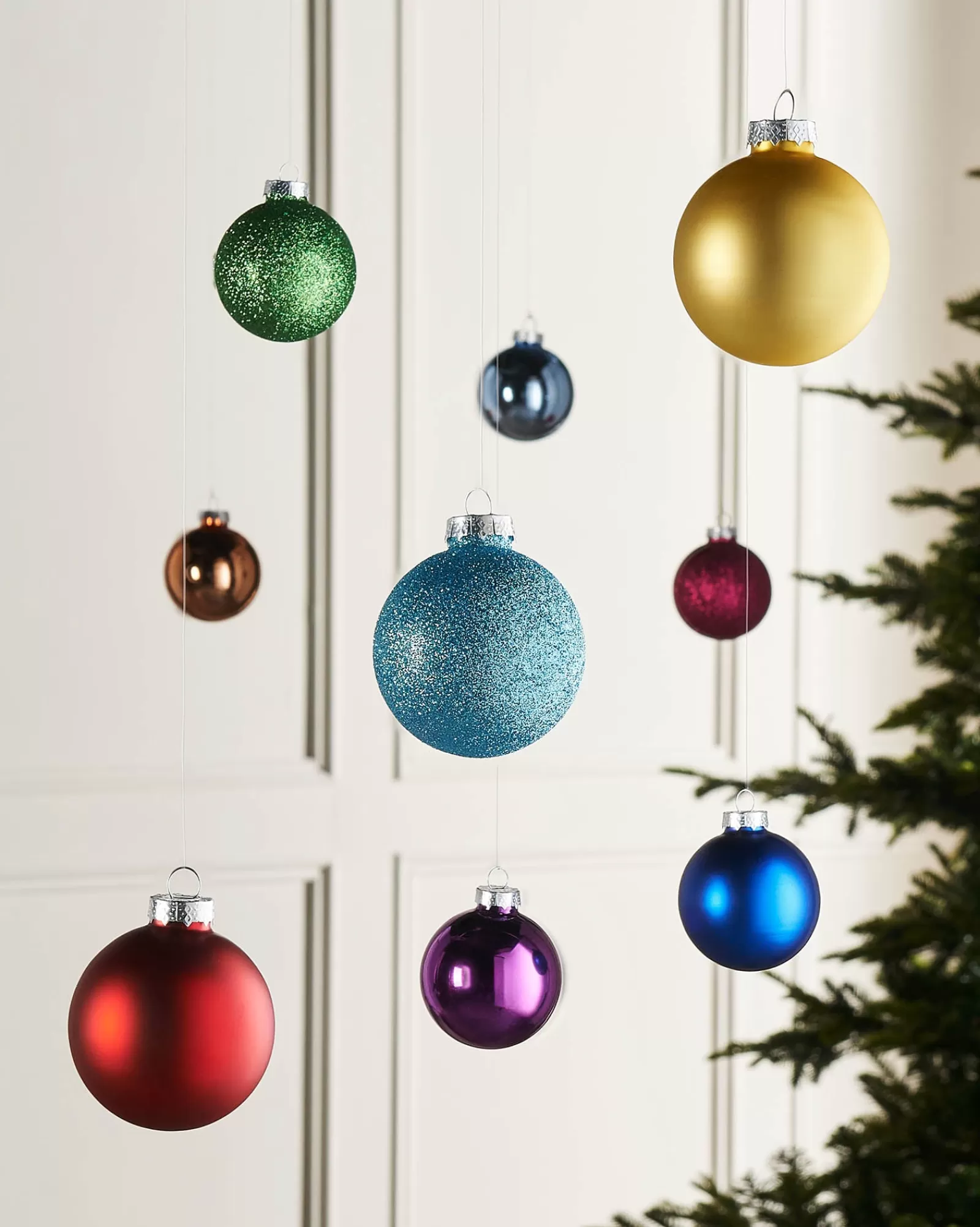 WeRChristmas Glass Baubles^Rainbow Glass Baubles, 24 Pack, 6 Cm