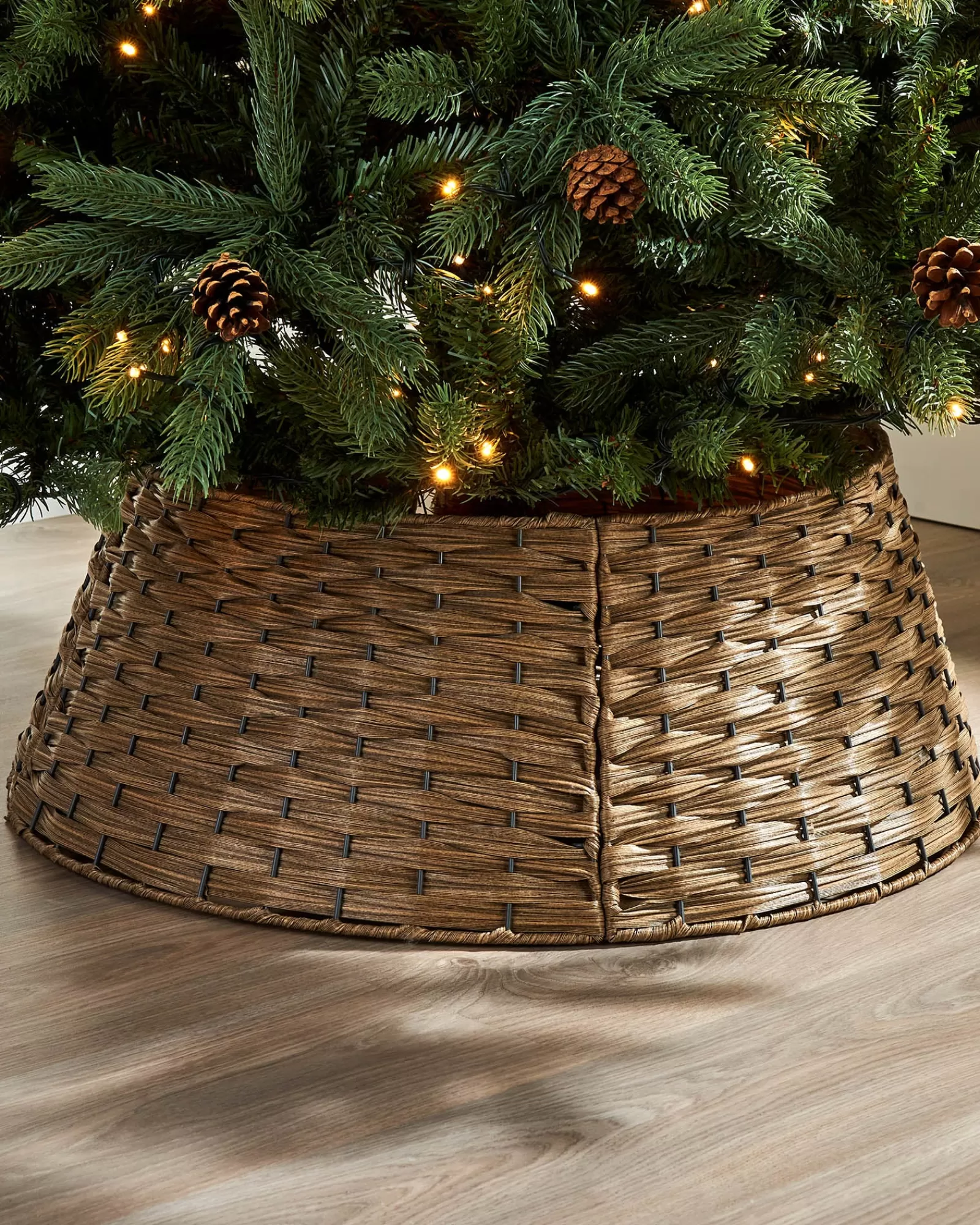 WeRChristmas Skirts & Collars^Rattan Tree Collar, Light Brown, 65 Cm