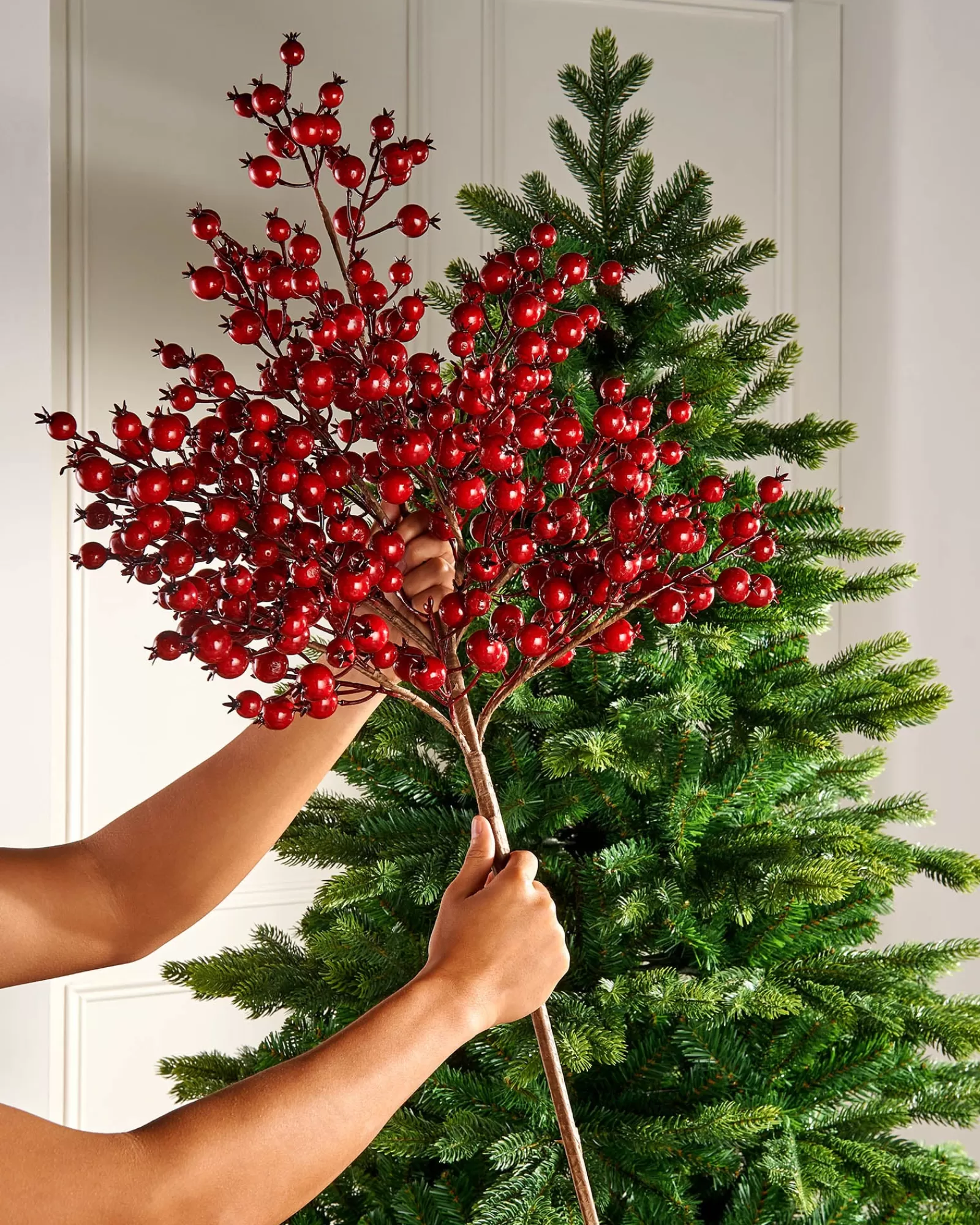 WeRChristmas Tree Toppers^Red Berry Tree Topper, 90 Cm