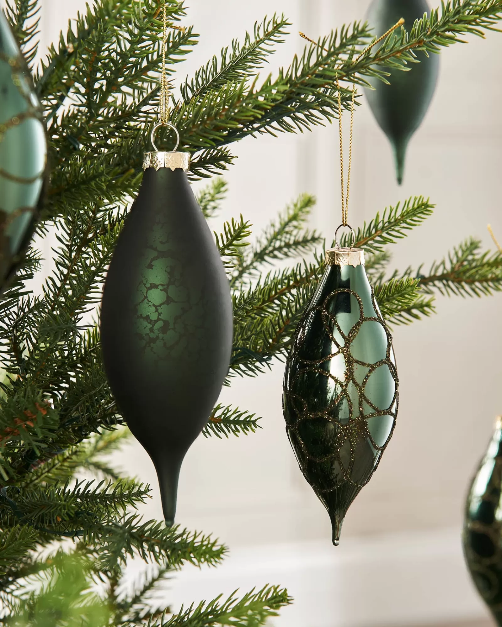 WeRChristmas Glass Baubles^Sage Green Glass Baubles, 5 Pack, 15 Cm