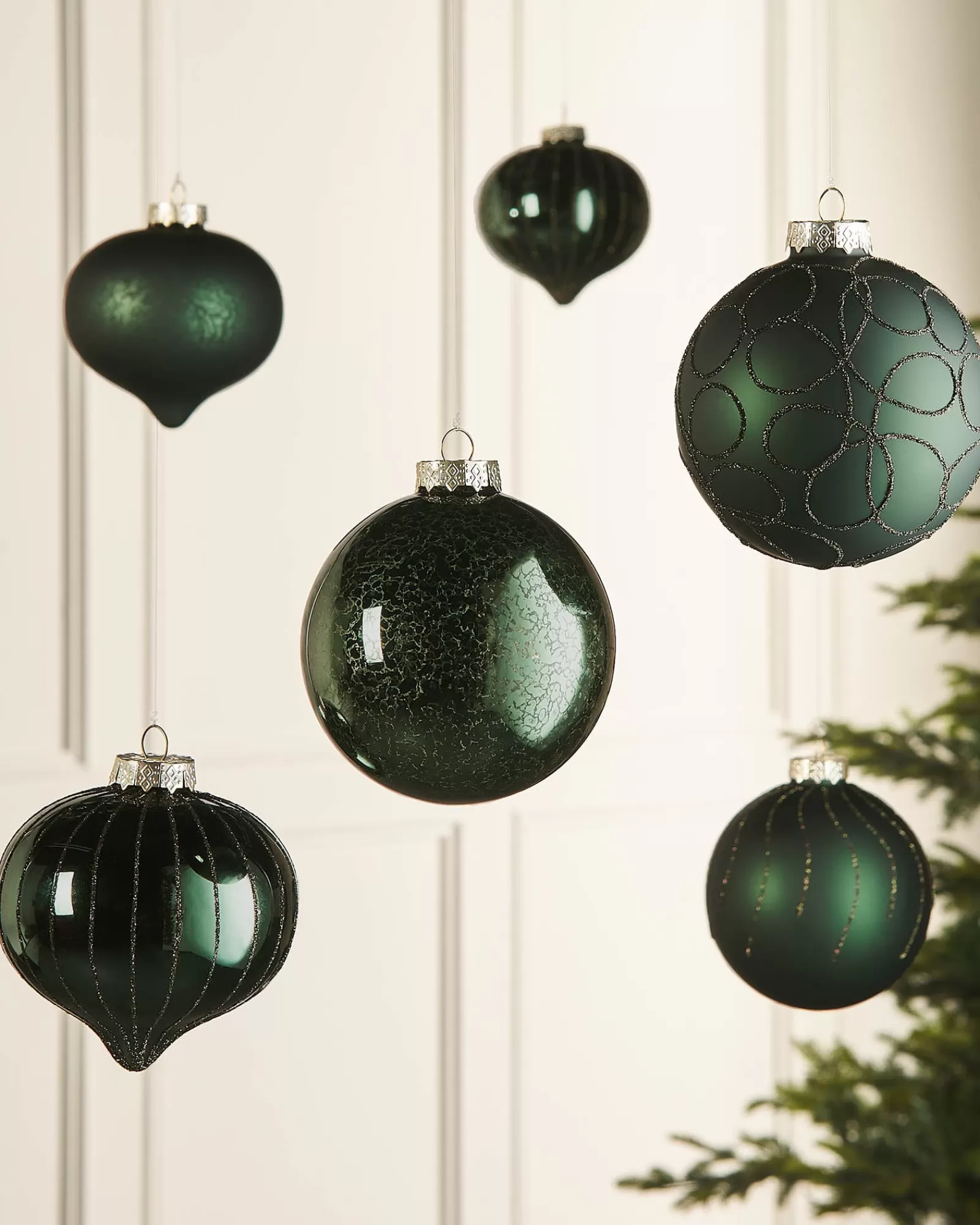 WeRChristmas Glass Baubles^Sage Green Glass Baubles, 6 Pack, 10 Cm