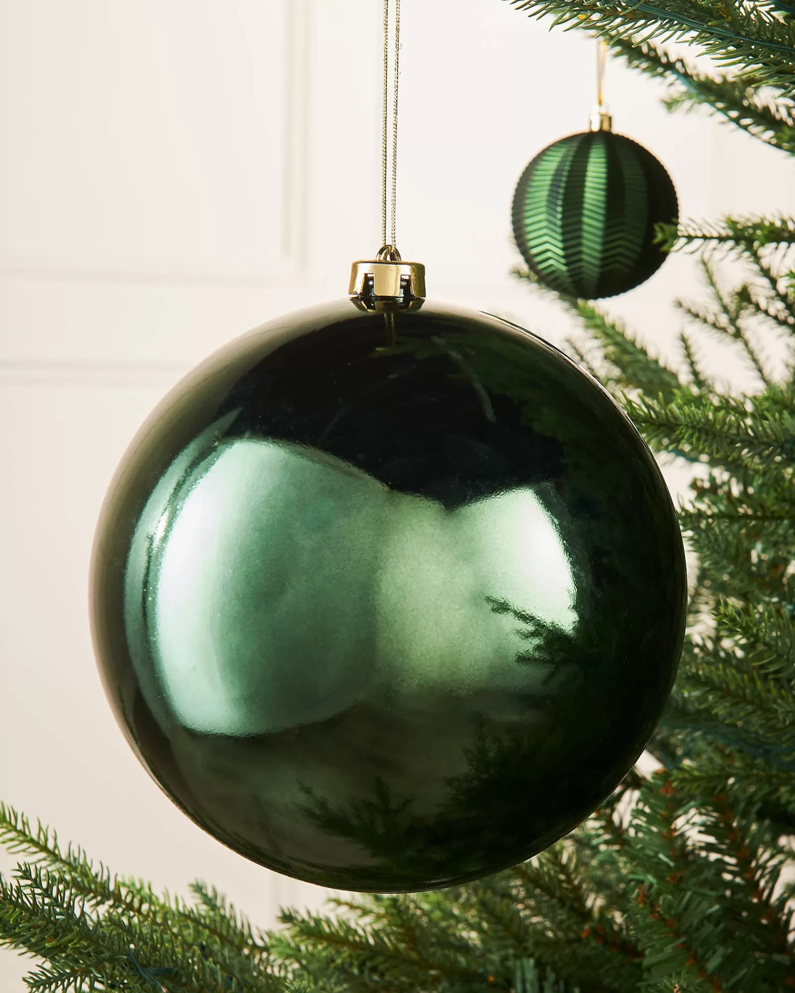 WeRChristmas Oversized Baubles | Shatterproof Baubles^Sage Green Large Gloss Shatterproof Bauble, 20 Cm