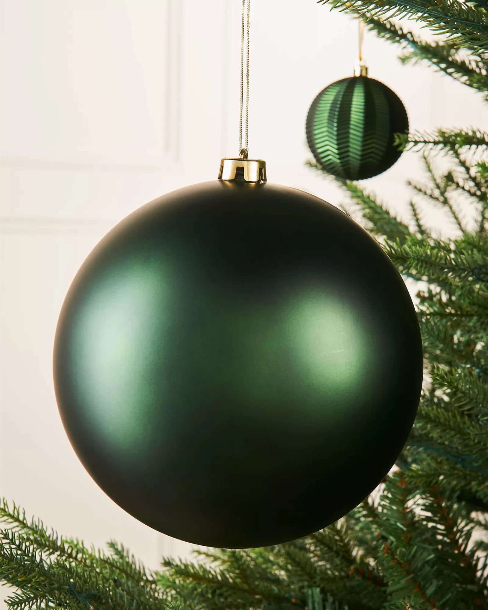 WeRChristmas Oversized Baubles | Shatterproof Baubles^Sage Green Large Matt Shatterproof Bauble, 20 Cm