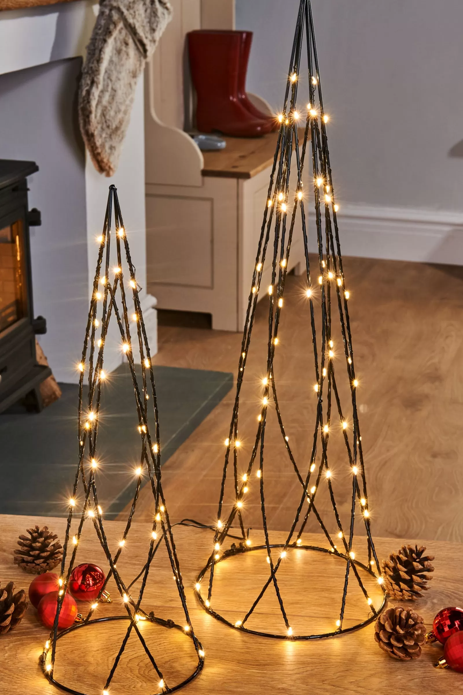 WeRChristmas Table Decorations^Set Of 2 Geometric Christmas Tree Cones, 60 Cm