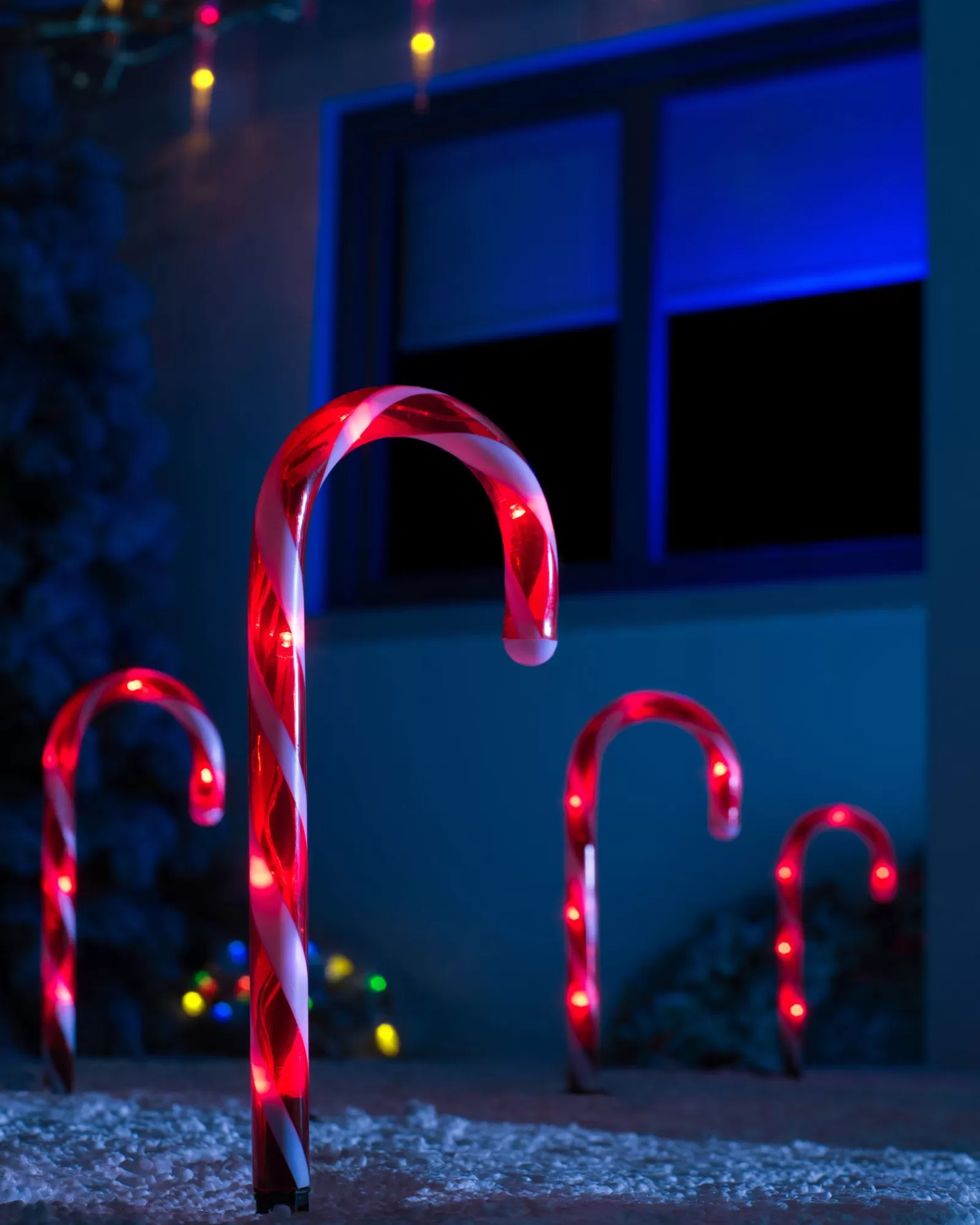 WeRChristmas Connectable Lights^Set Of 4 Connectable Candy Cane Pathway Lights, 38 Cm