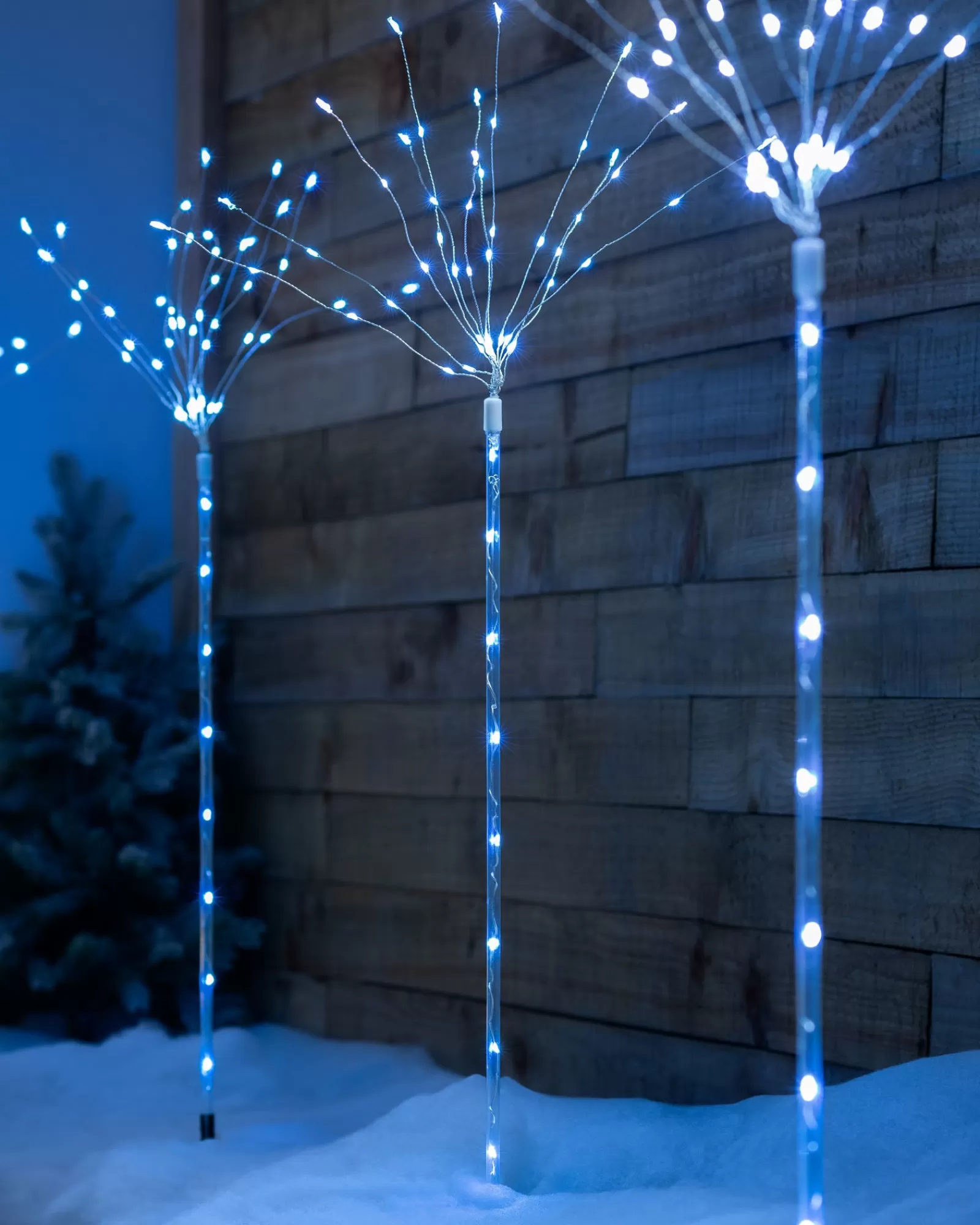 WeRChristmas Festive Star, Snowflake & Sign Lights | Pathway Lights^Set Of 4 Firework Pathway Stake Lights, 96 Cm