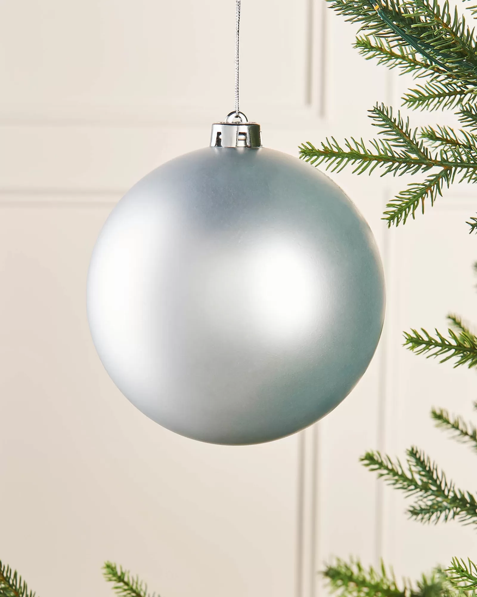 WeRChristmas Oversized Baubles | Shatterproof Baubles^Silver Large Matt Shatterproof Bauble, 15 Cm