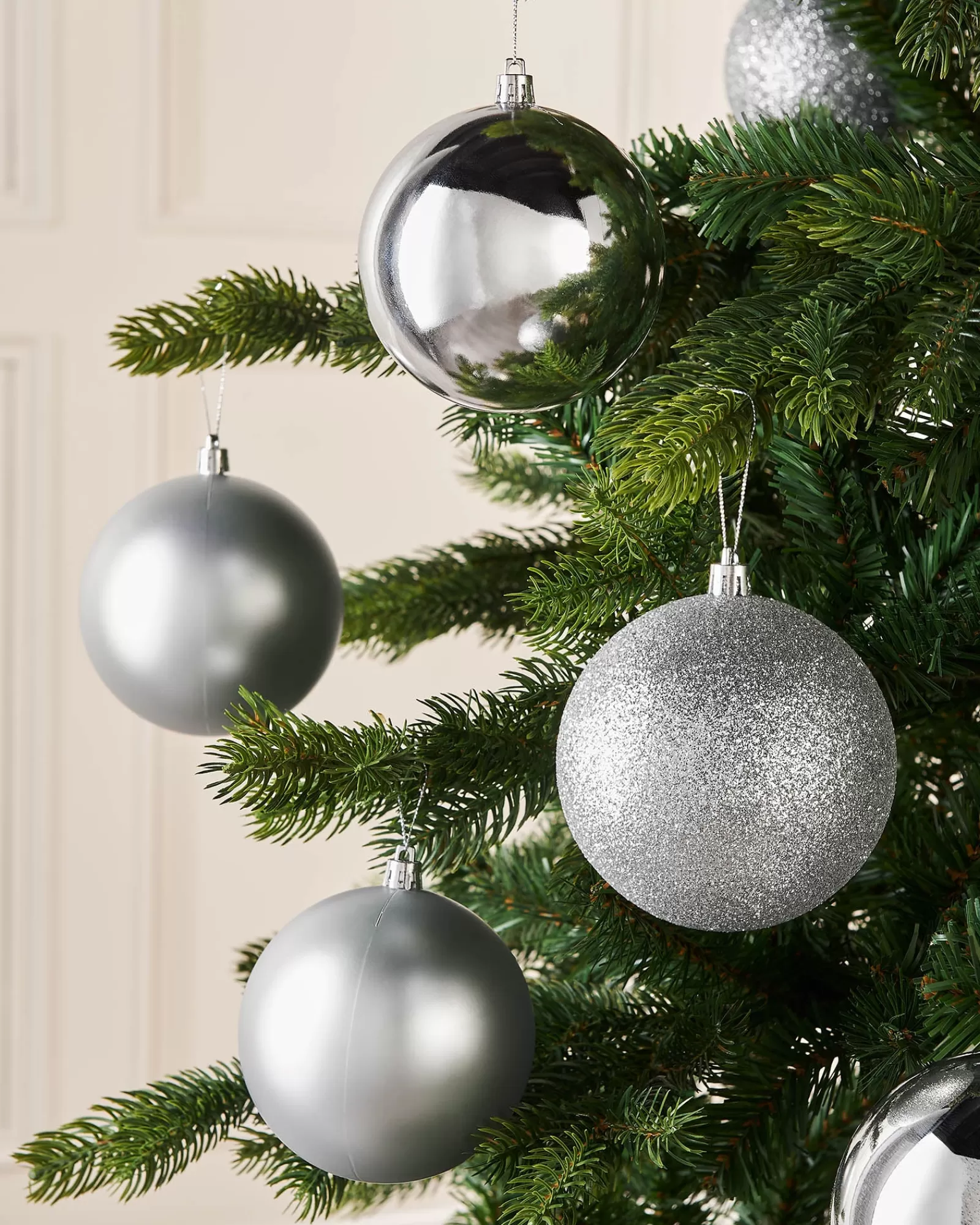 WeRChristmas Oversized Baubles | Shatterproof Baubles^Silver Shatterproof Baubles, 9 Pack, 10 Cm