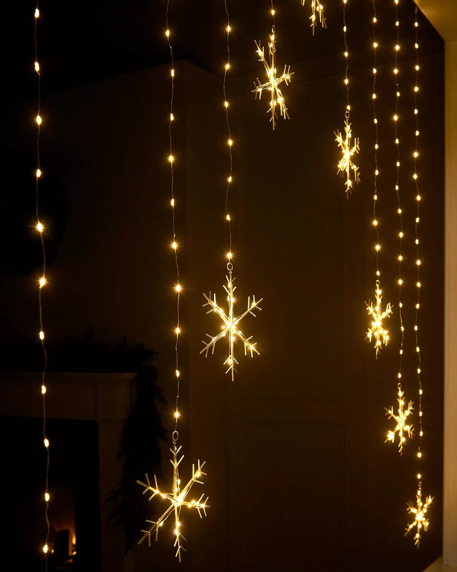 WeRChristmas Window Silhouettes | Curtain & Net Lights^Snowflake Curtain Light String, 1.2 M