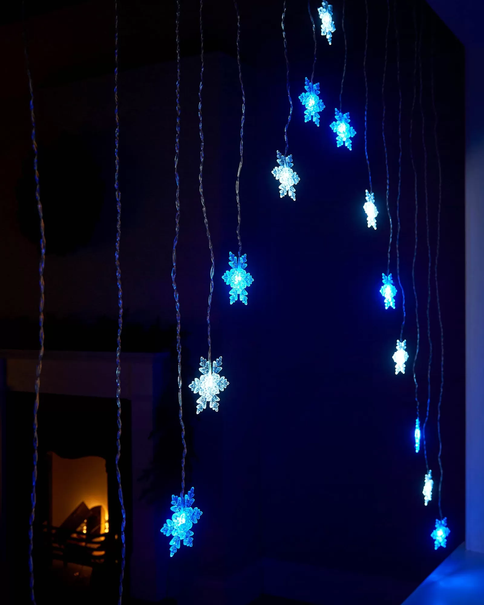 WeRChristmas Window Silhouettes | Curtain & Net Lights^Snowflake Curtain Net Light, Blue/White, 1.2 M