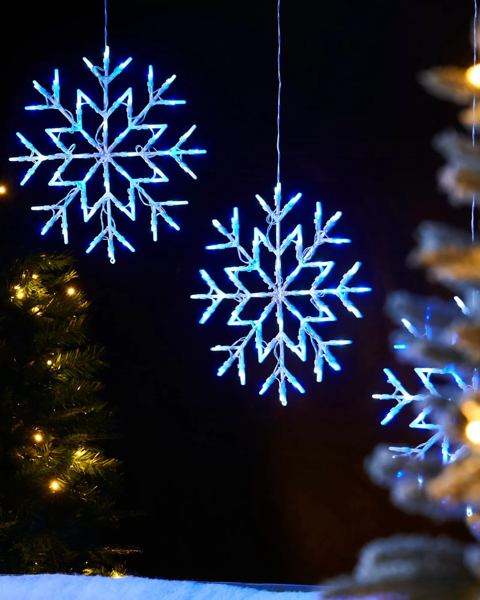 WeRChristmas Window Silhouettes | Festive Star, Snowflake & Sign Lights^Snowflake Silhouette, Blue, 36 Cm