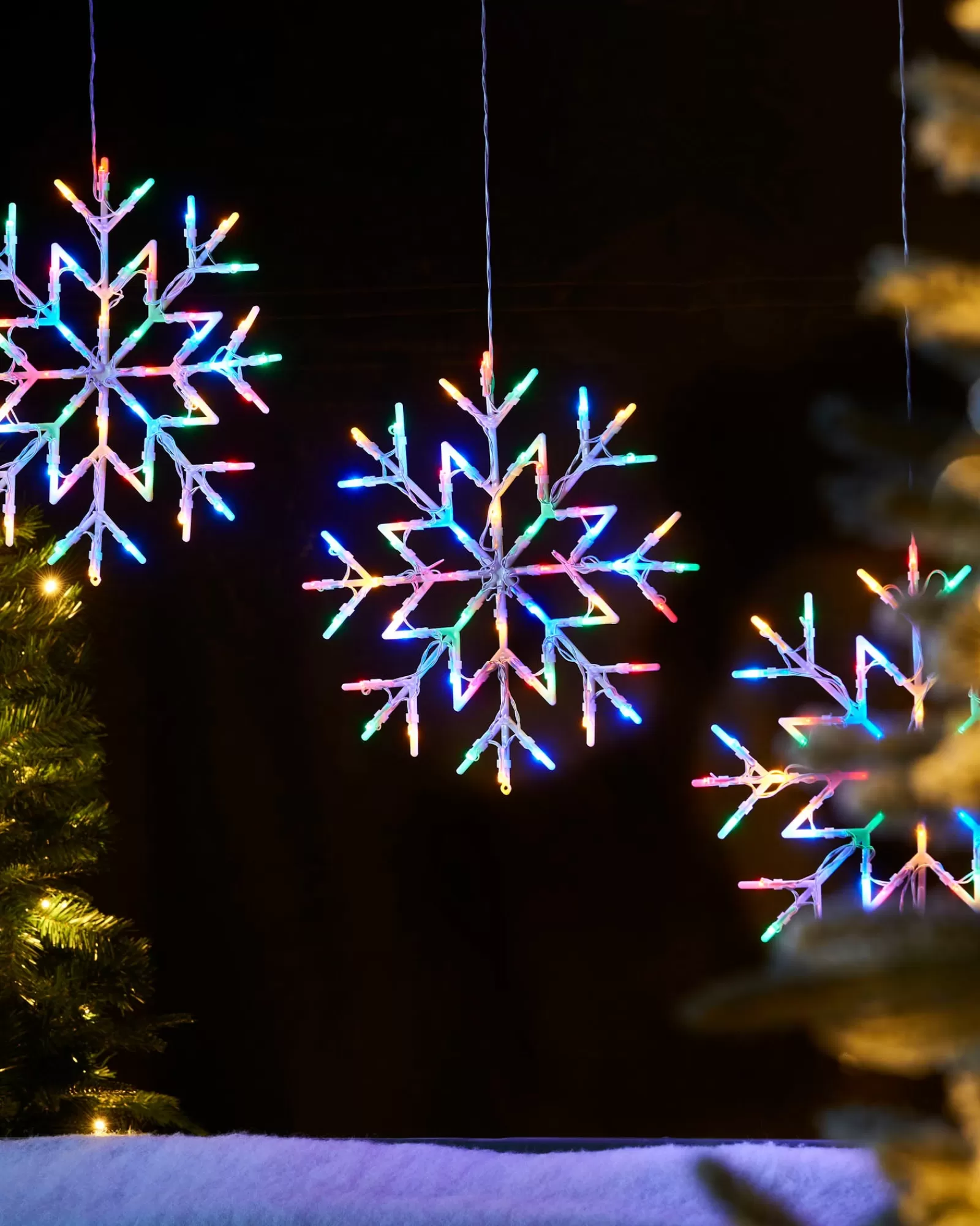 WeRChristmas Window Silhouettes | Festive Star, Snowflake & Sign Lights^Snowflake Silhouette, Multi-Coloured, 36 Cm