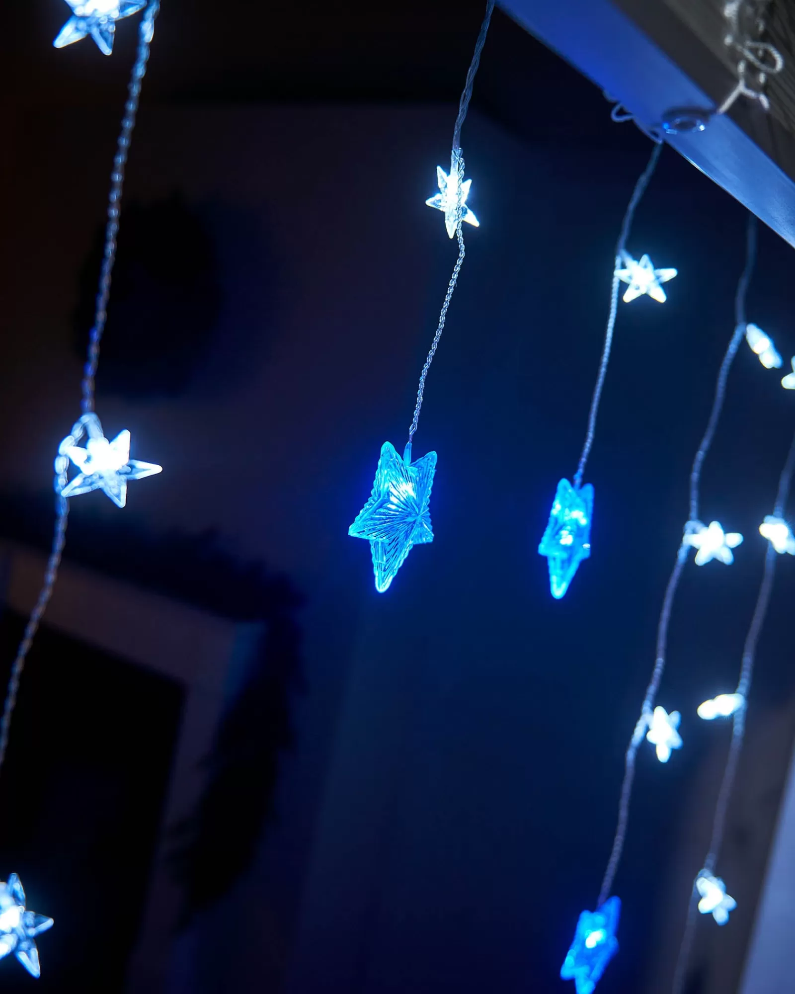 WeRChristmas Window Silhouettes | Curtain & Net Lights^Star Curtain Net Light, Blue/White, 1.2 M