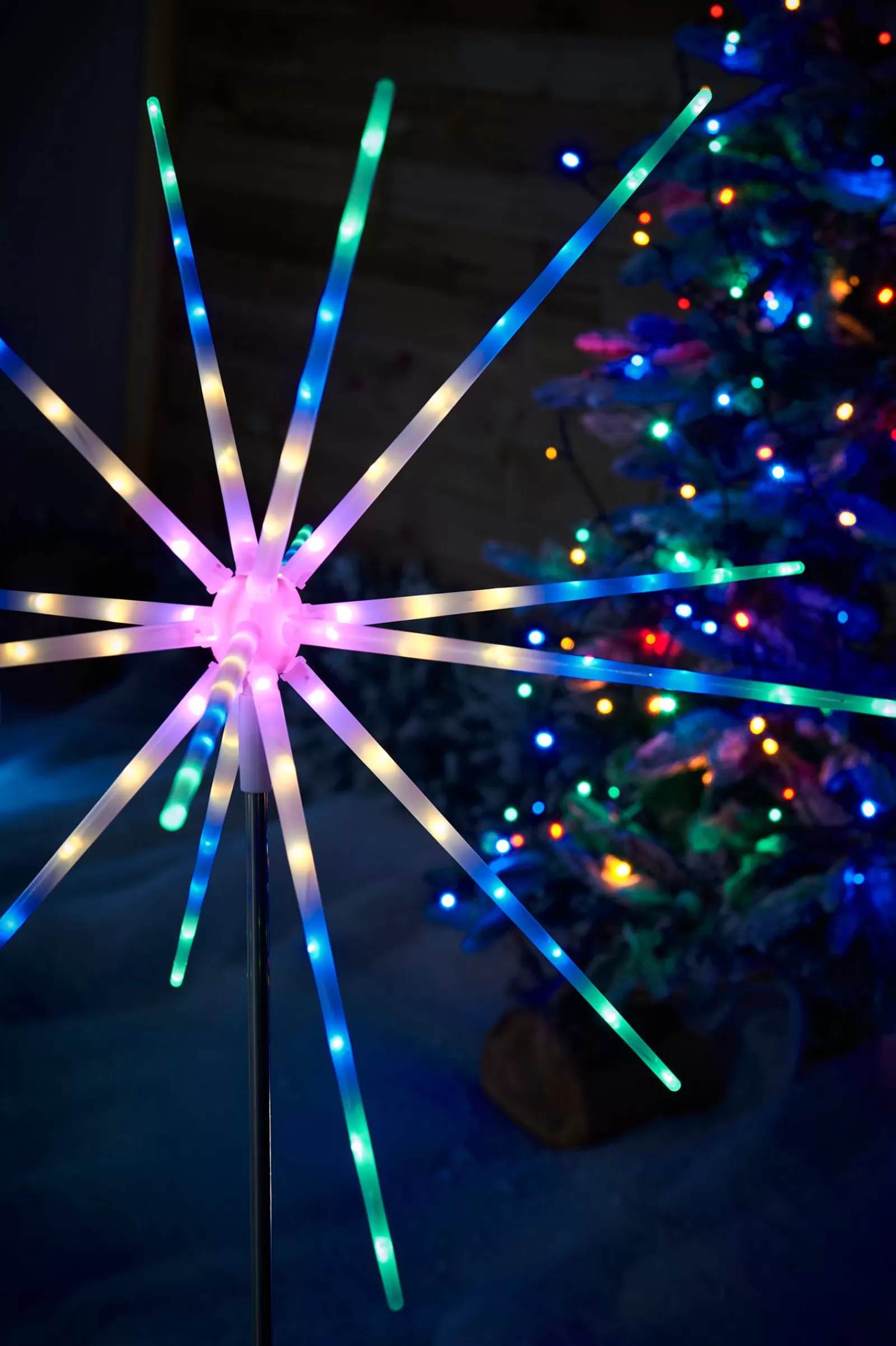 WeRChristmas Festive Star, Snowflake & Sign Lights | Pathway Lights^Starburst Pathway Stake Light, Multi-Coloured, 98 Cm