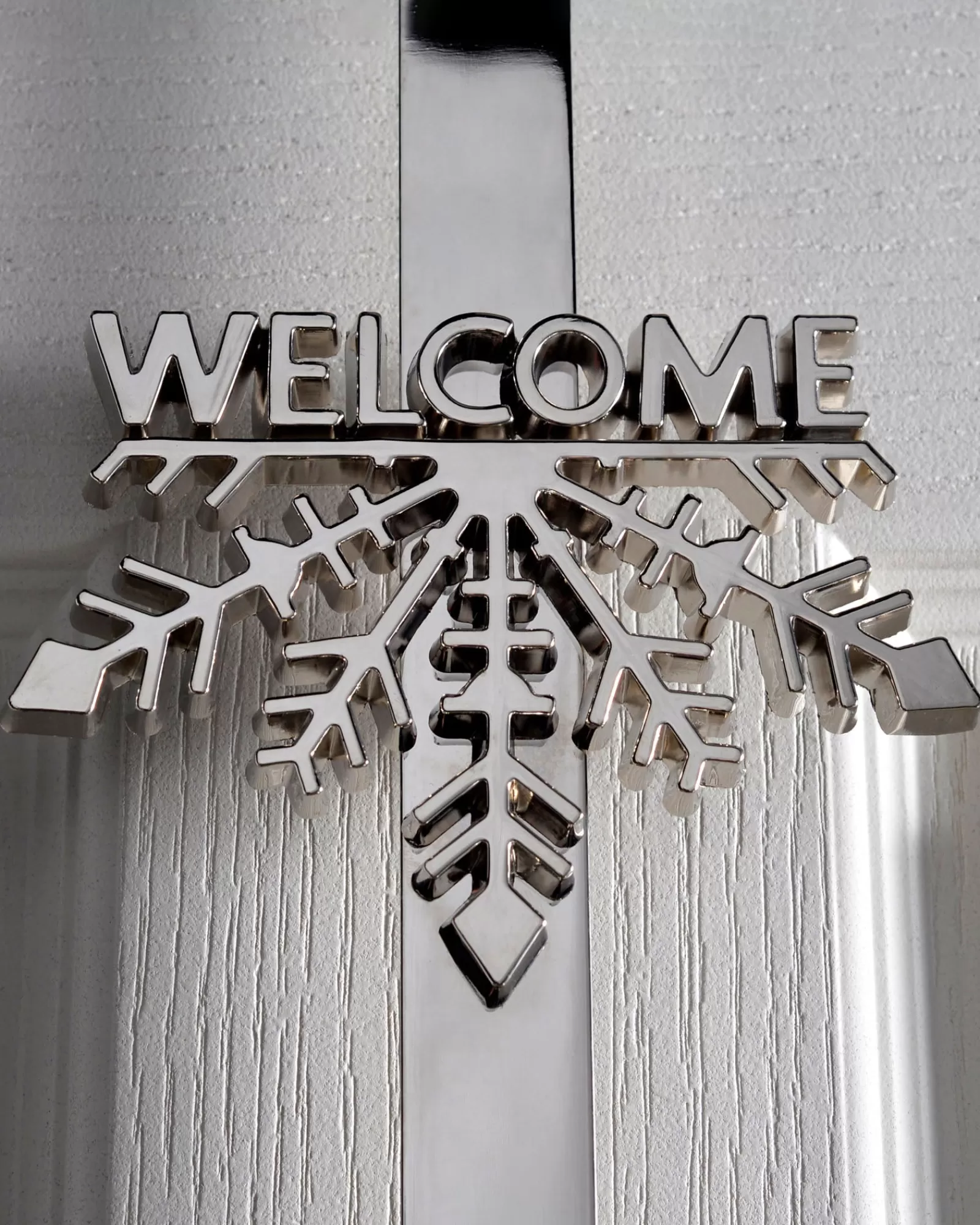 WeRChristmas Wreath Hangers^Welcome Wreath Door Hanger, Silver, 38 Cm