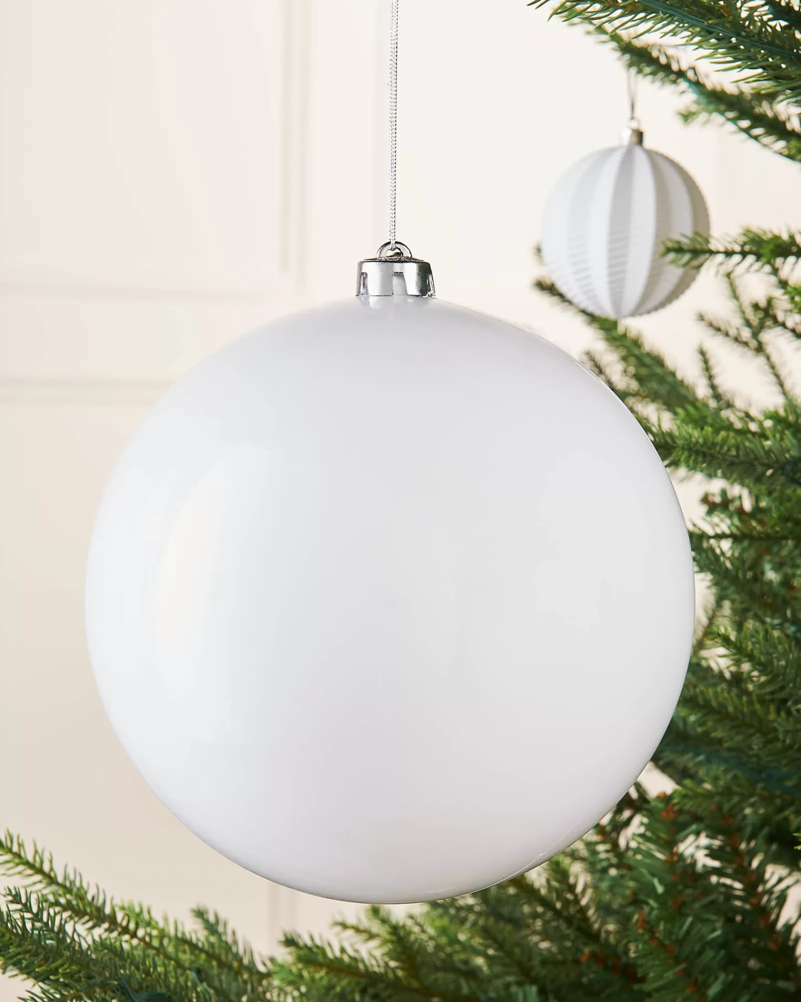 WeRChristmas Oversized Baubles | Shatterproof Baubles^White Large Gloss Shatterproof Bauble, 20 Cm